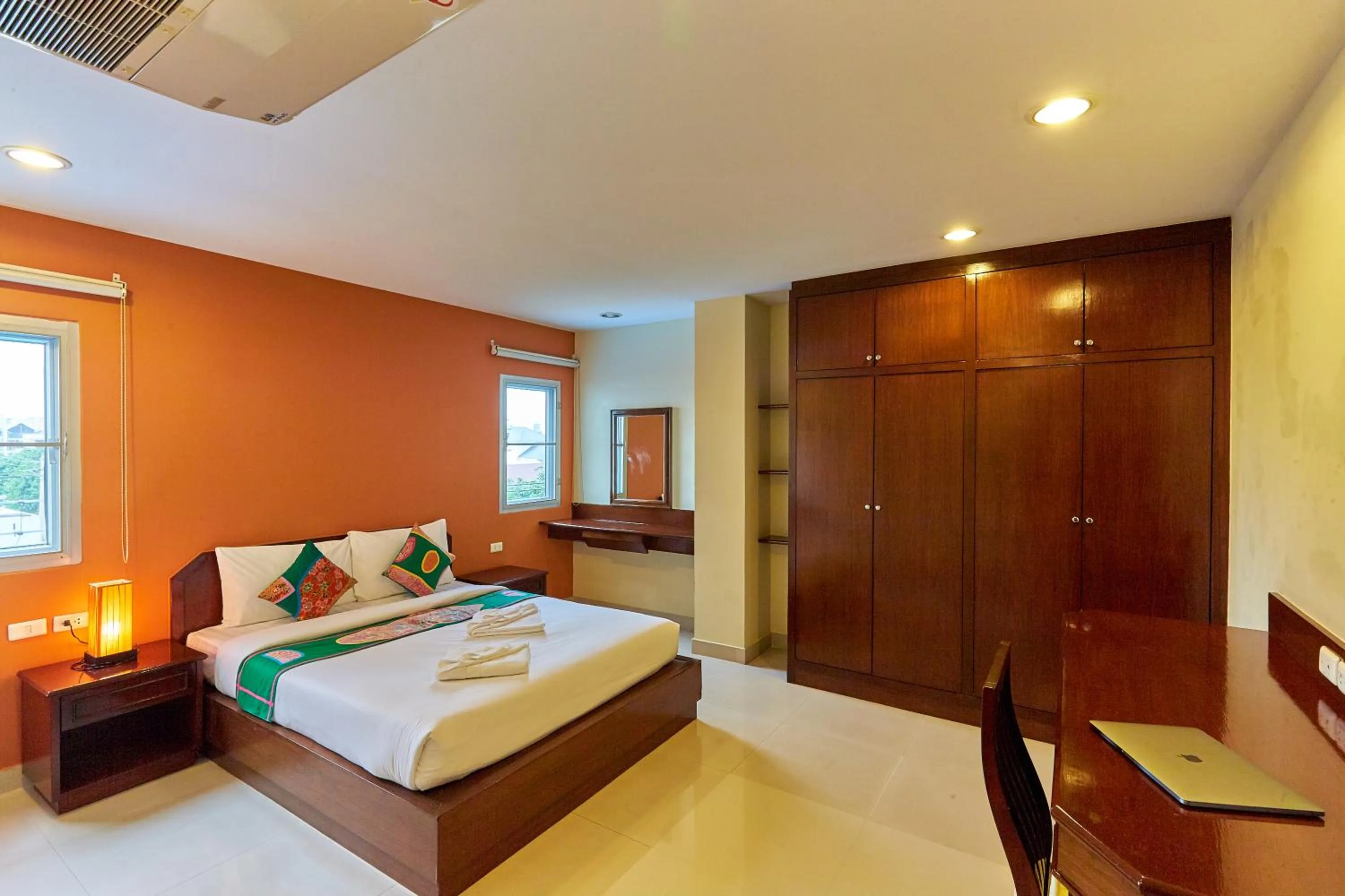 Photo of the whole room, Bed in Sivalai Place