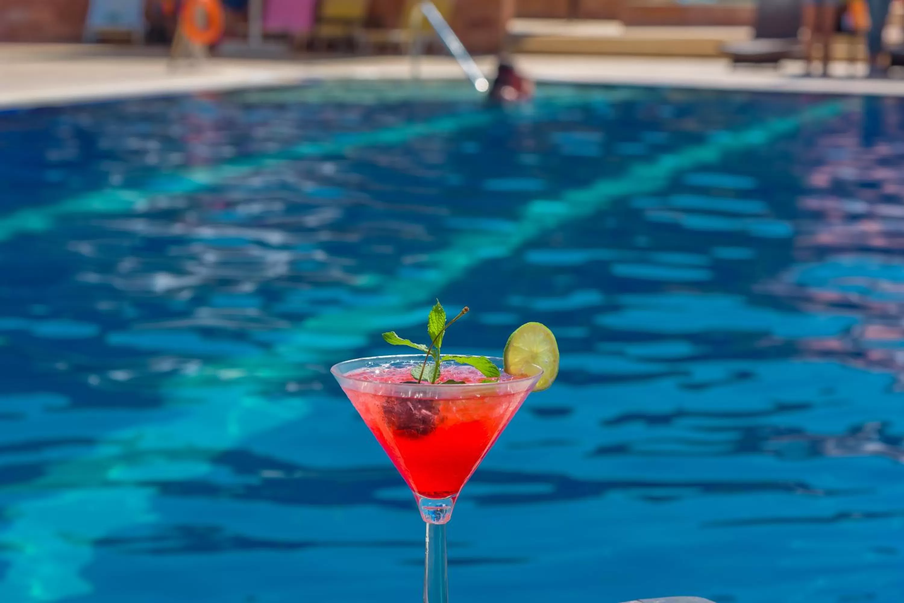 Swimming pool in Avalon Airport Hotel Thessaloniki