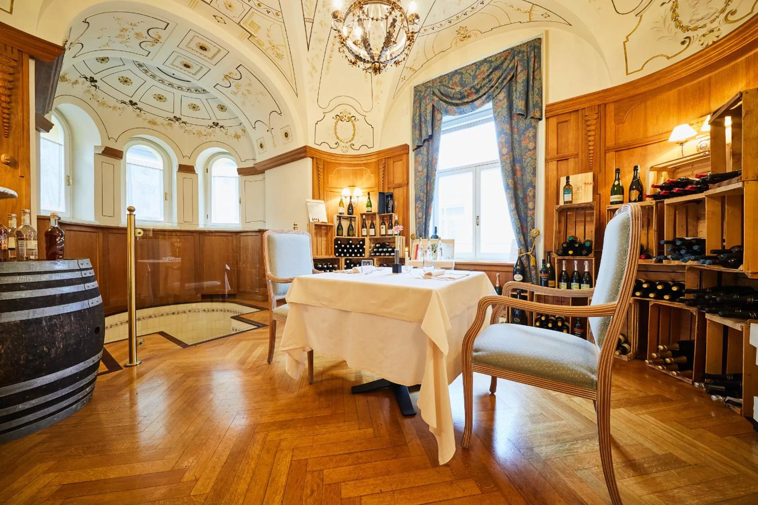 Restaurant/Places to Eat in Grand Hotel Imperial