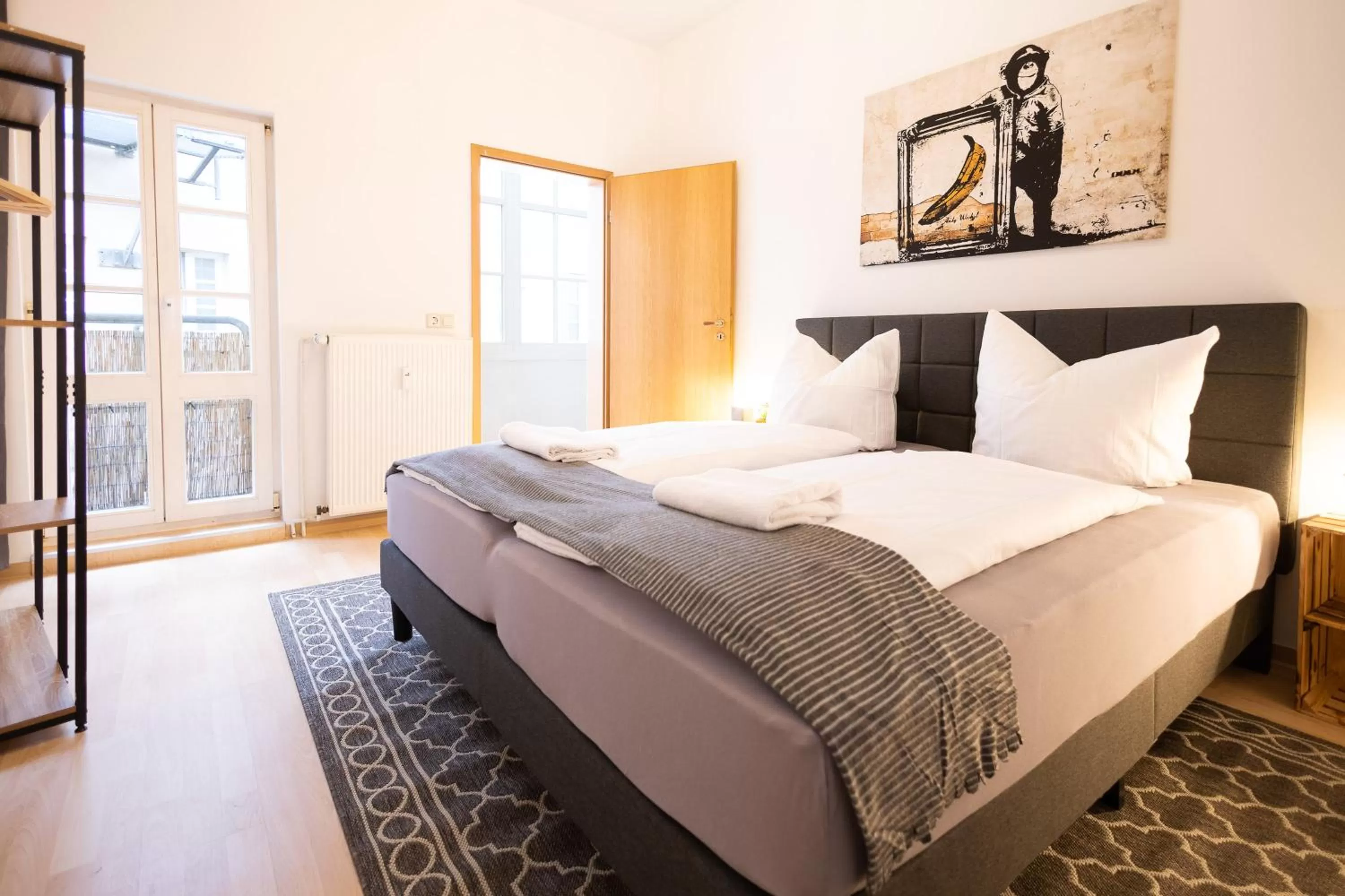 Bed in Apartments an der Oper - Innenstadt - Zentral - Küche - Wifi - Powered by Ko-Living