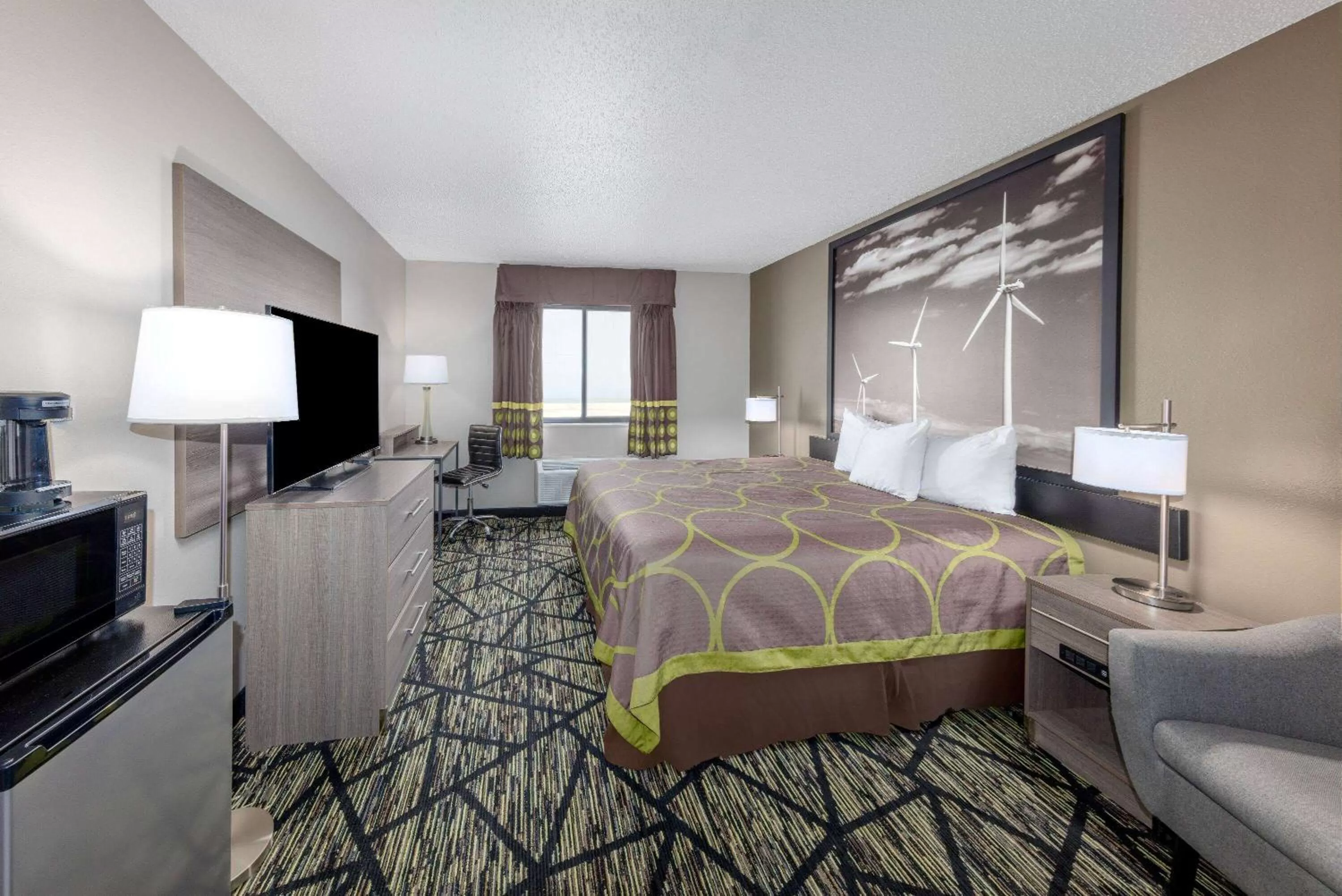 Photo of the whole room in Super 8 by Wyndham Pratt