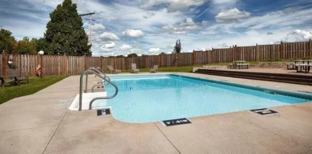 Swimming pool in Days Inn by Wyndham Renfrew Conference Centre