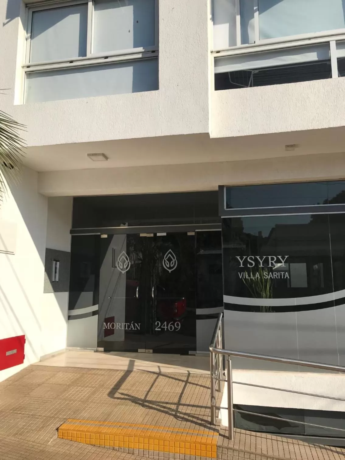 Facade/entrance in Departamento Rodrigo II