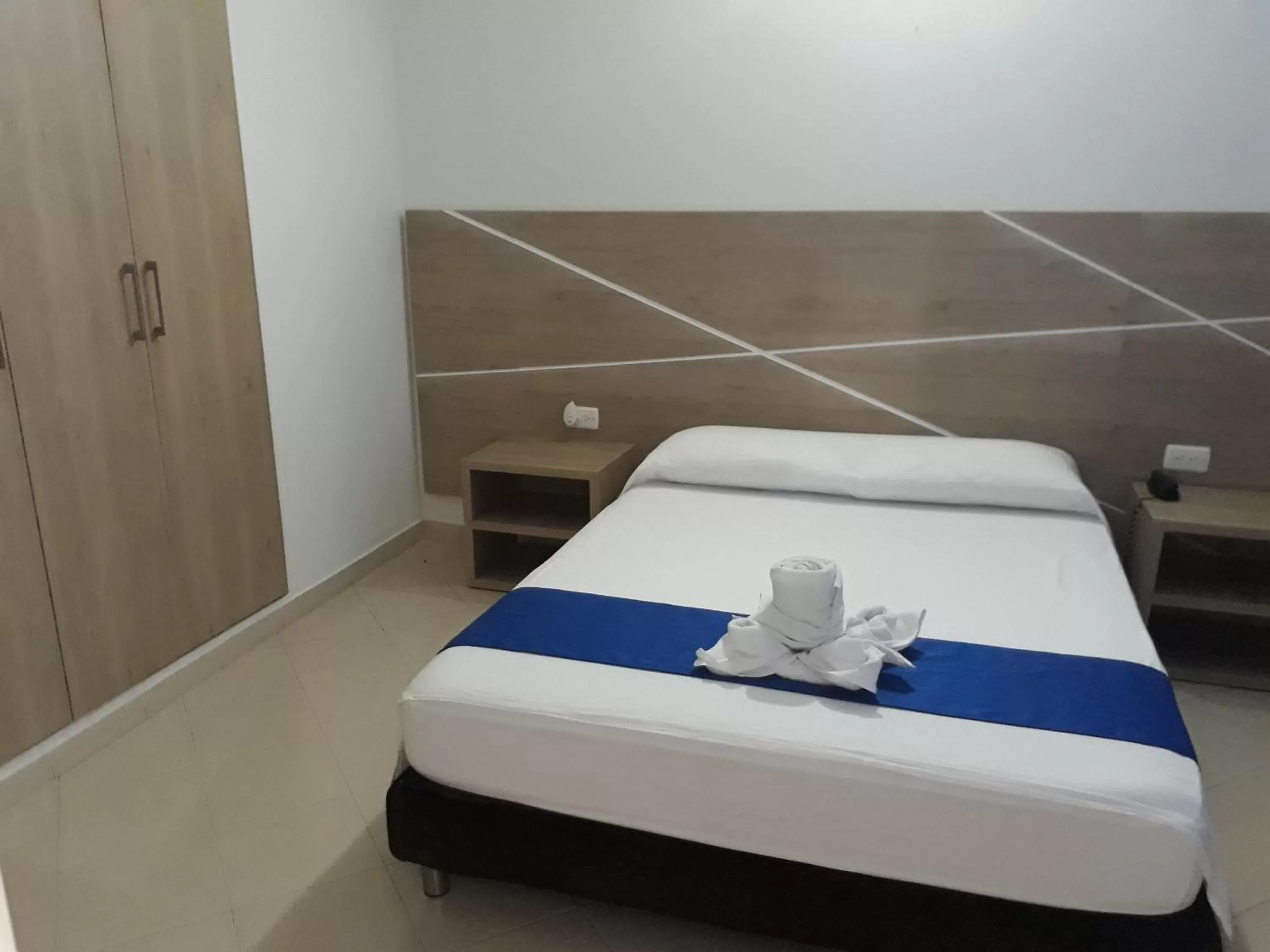 Photo of the whole room, Bed in Hotel Comercial