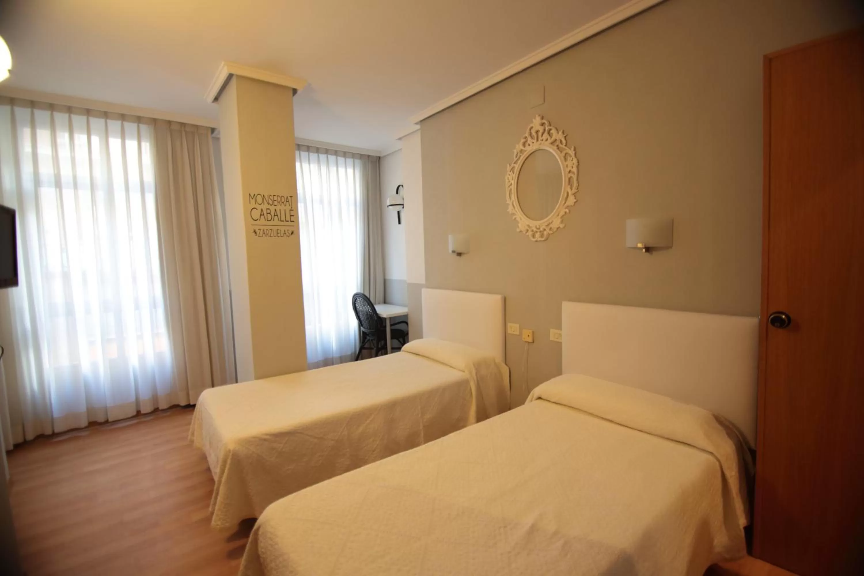 Photo of the whole room, Bed in Hotel Valencia de la Música