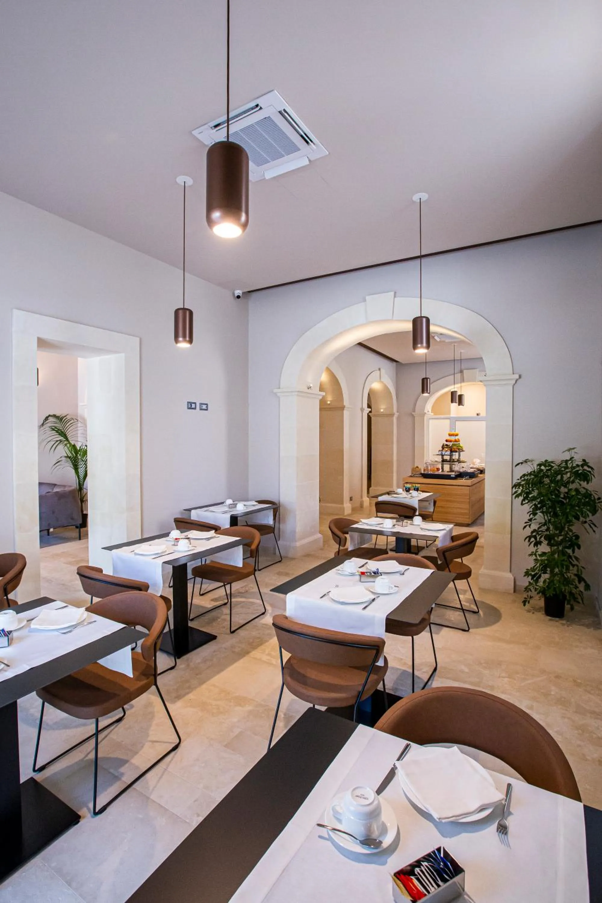 Restaurant/places to eat in Charme SIMON BOLIVAR