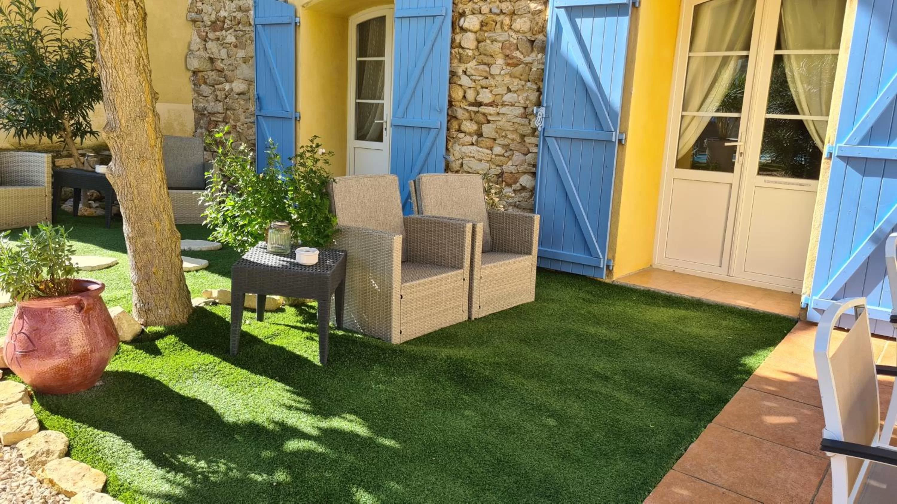 Property building in Logis Hôtel La Bastide Saint Bach