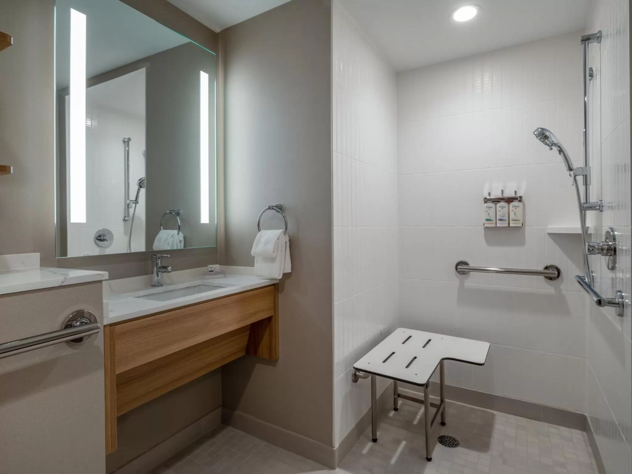 Bathroom in Staybridge Suites Chicago O'Hare - Rosemont by IHG