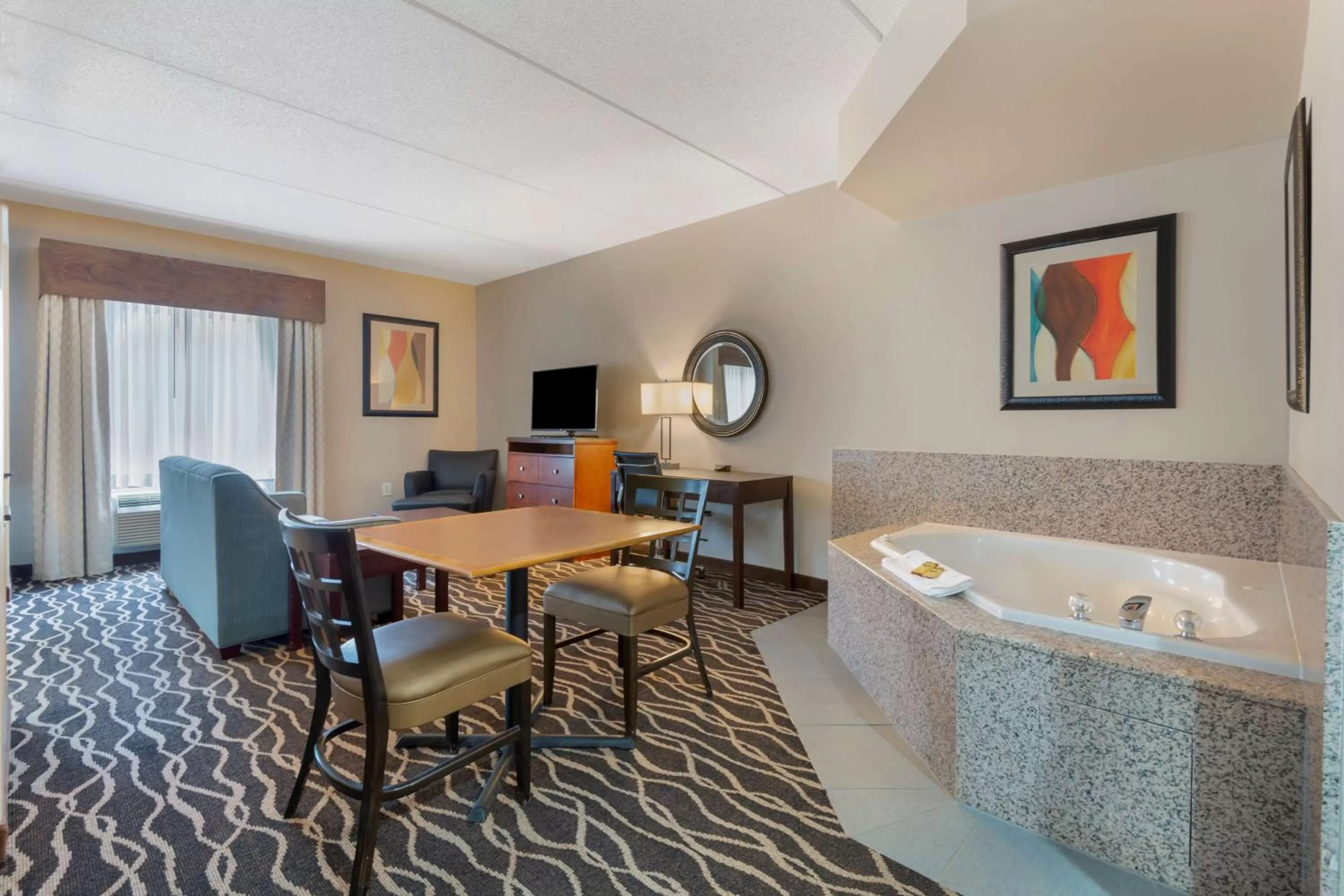 Deluxe King Suite with Spa Bath - Non-Smoking in Best Western Plus Suites Greenville