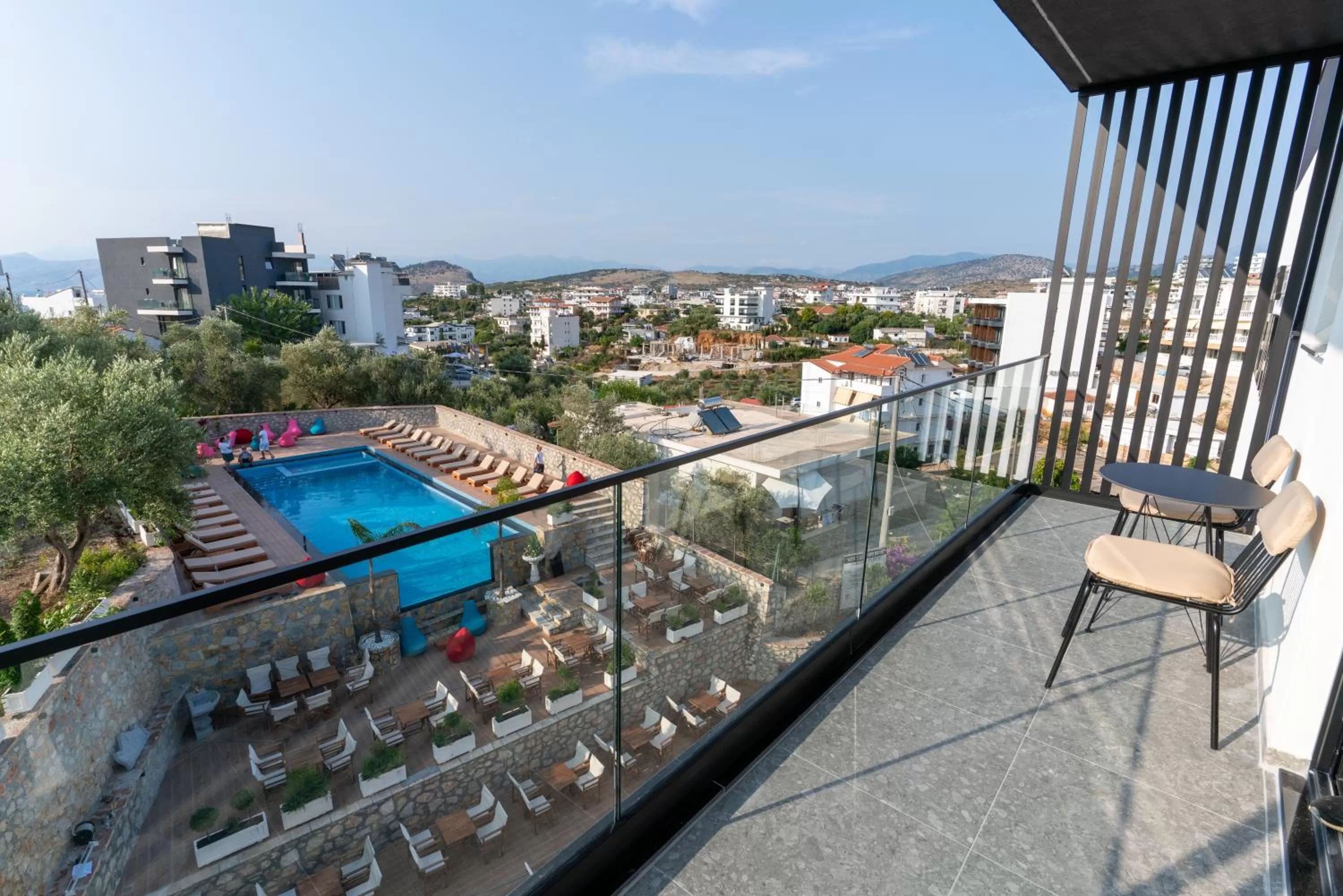 Balcony/Terrace, Pool View in Hotel Memaj