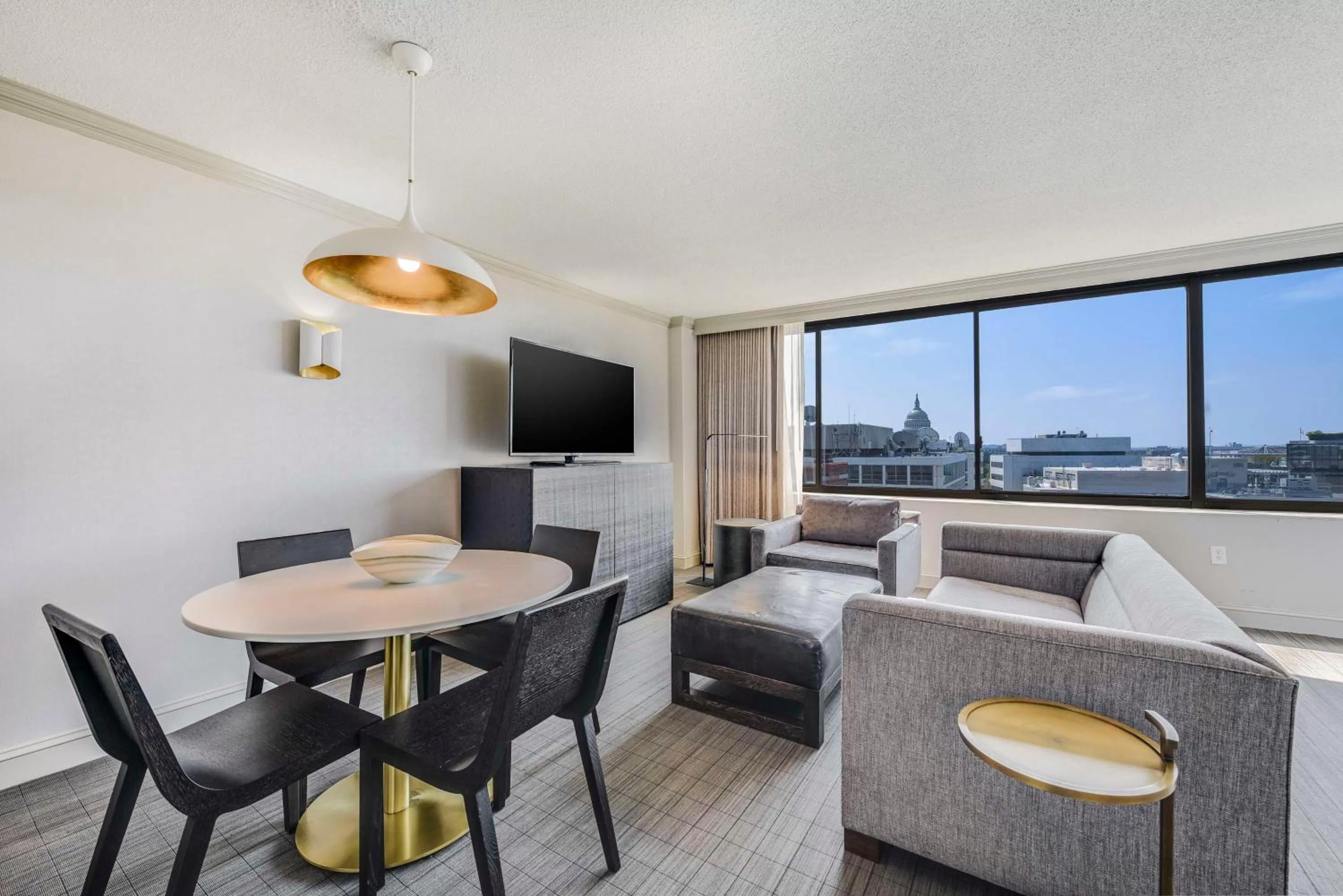 Living room in Hilton Washington DC Capitol Hill