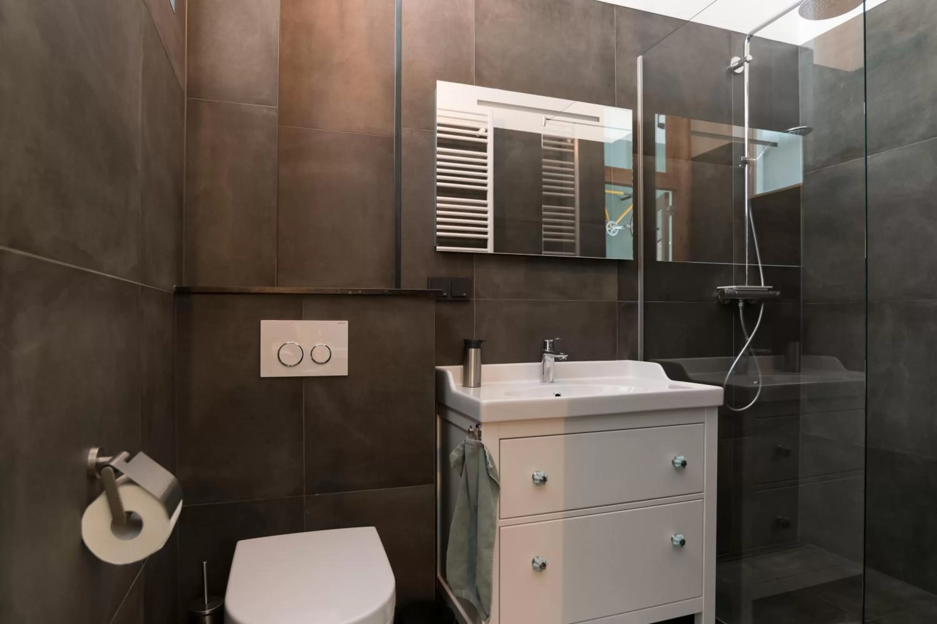 Bathroom in Studio Jan Steen