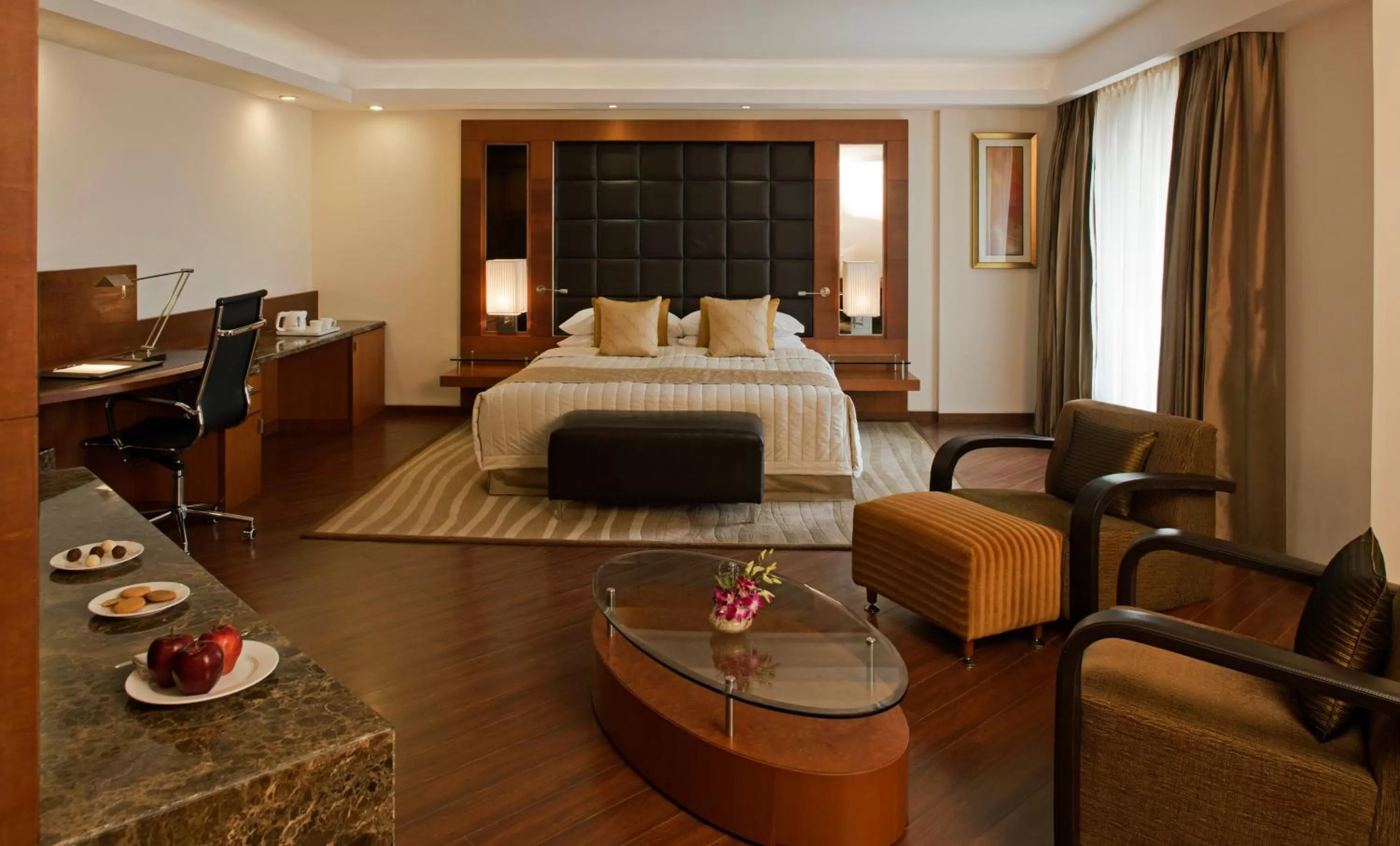 Photo of the whole room, Bed in Radisson Blu Plaza Delhi Airport