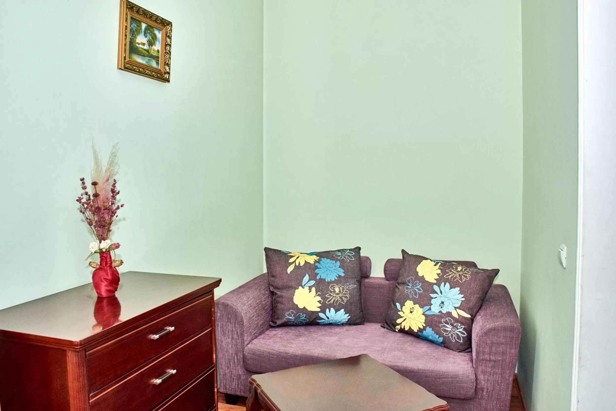 Seating Area in Hotel Art-Seg