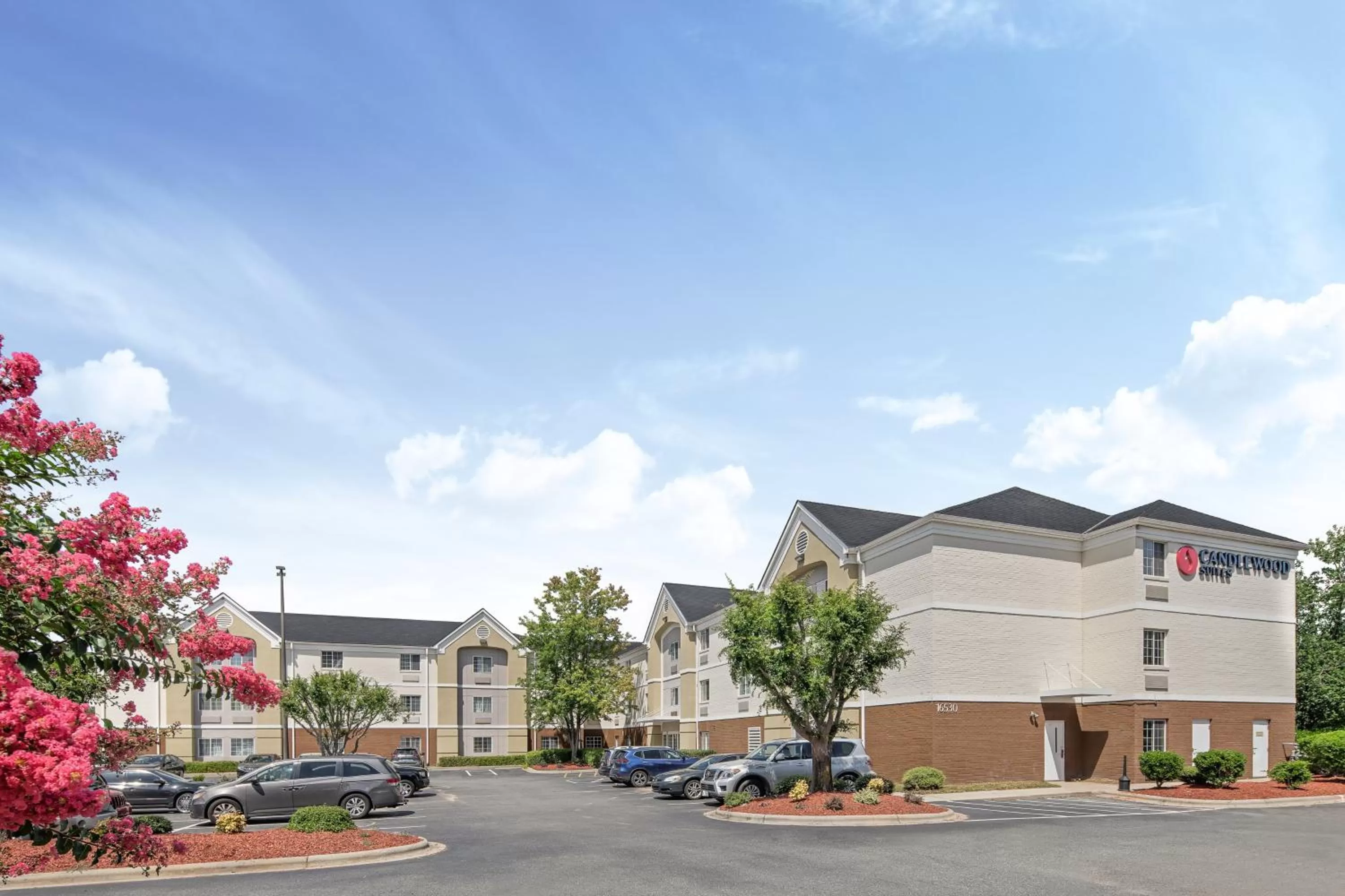 Property building in Candlewood Suites Huntersville-Lake Norman Area by IHG