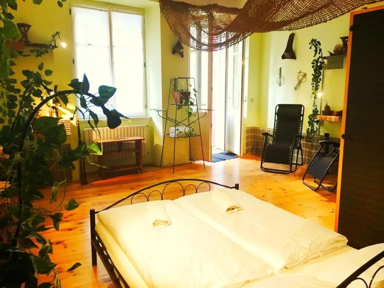 Bedroom, Bed in Hostel HOMEr - Old Town Square