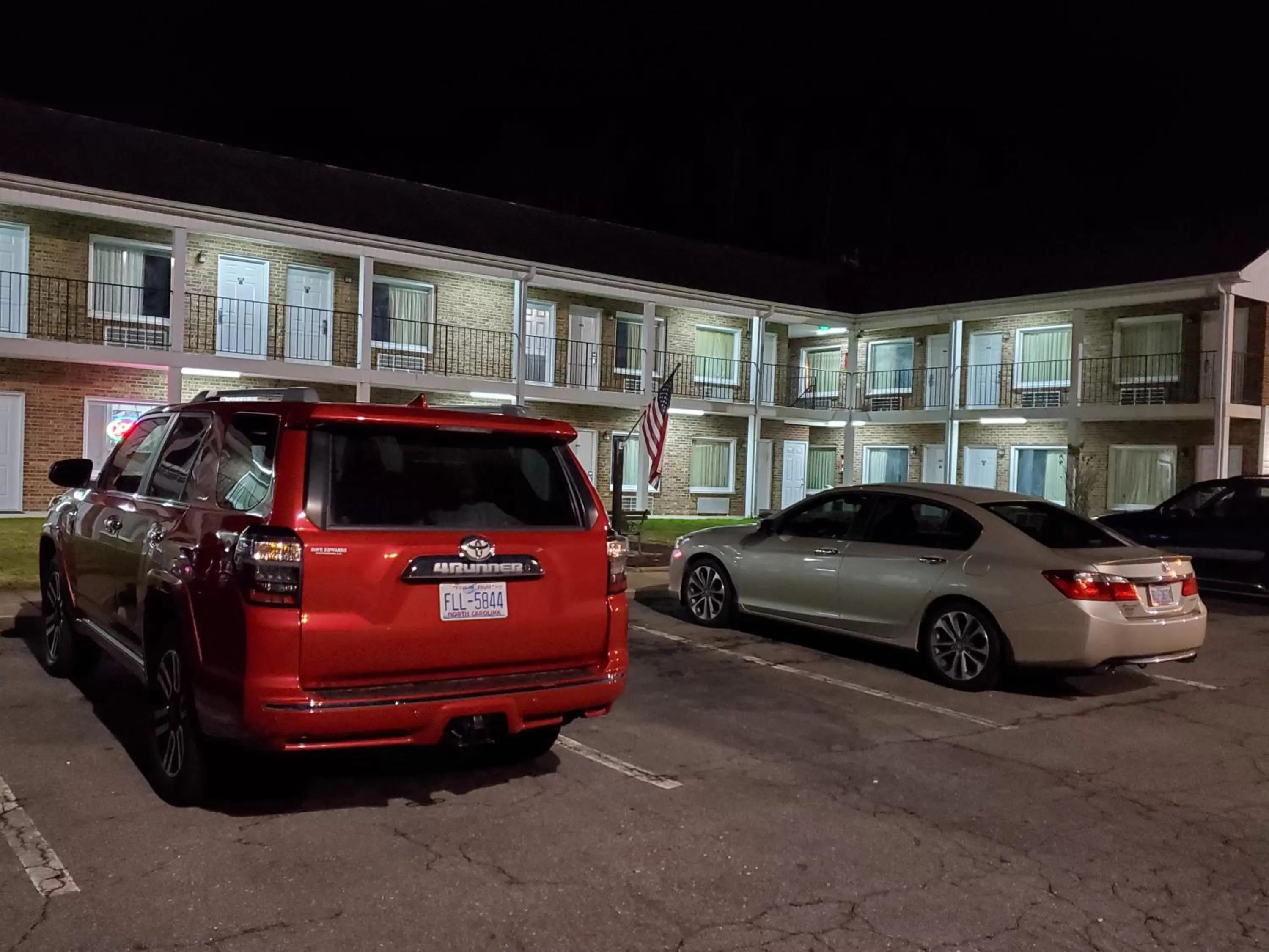 Property building in Elk Inn Motel