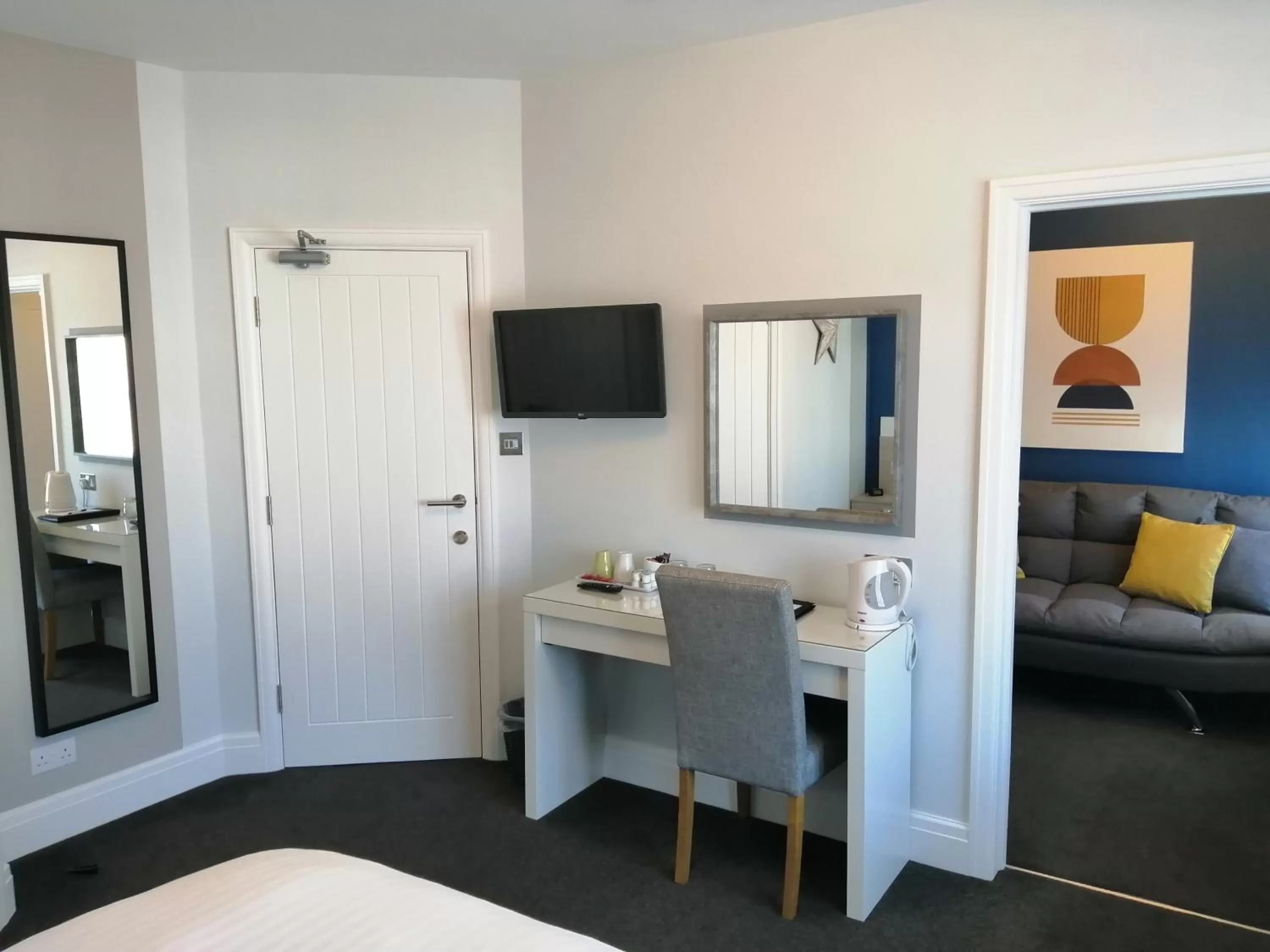 Bed in Lazy Days B&B