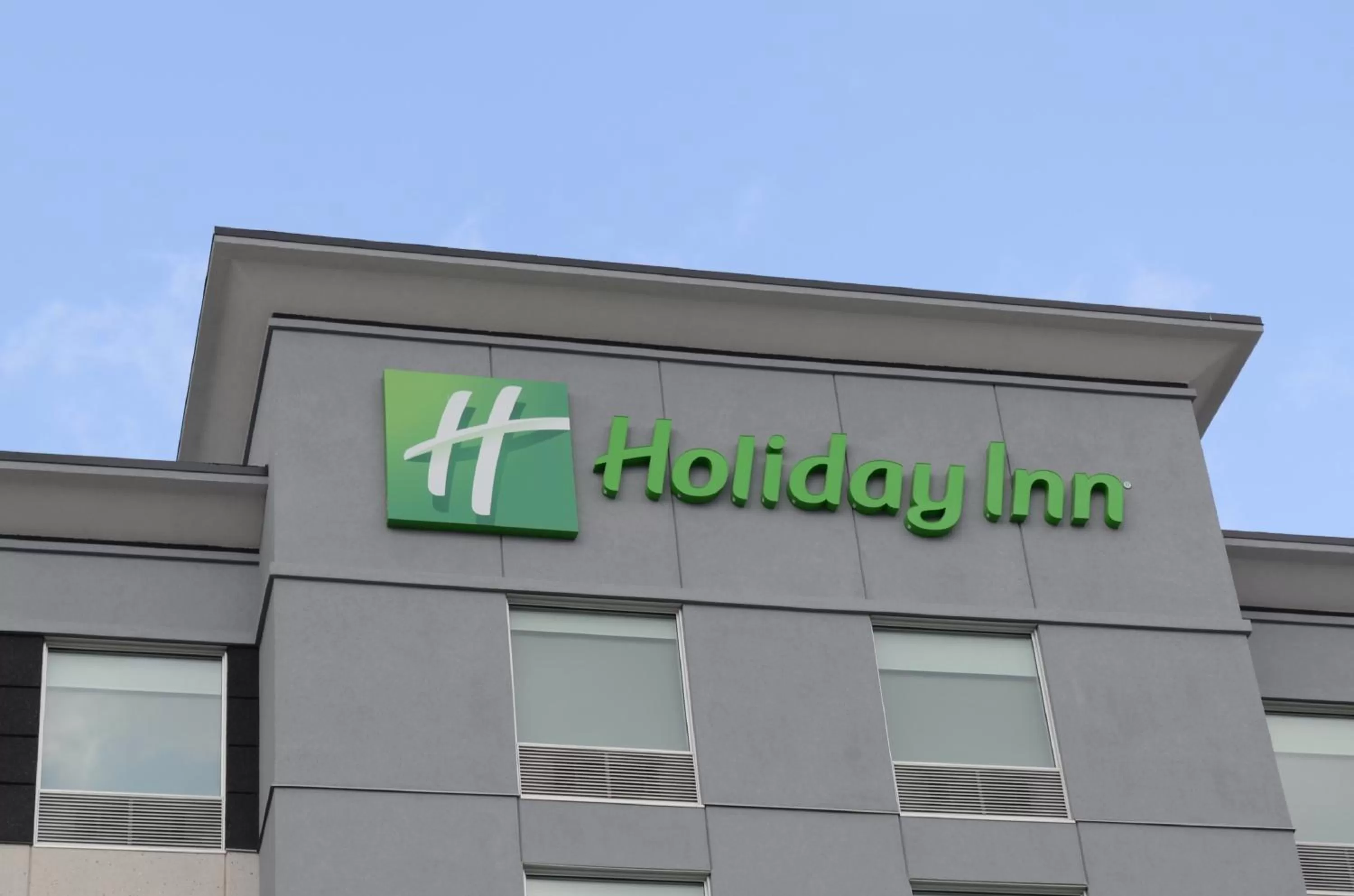 Property building in Holiday Inn Edmonton South - Evario Events by IHG