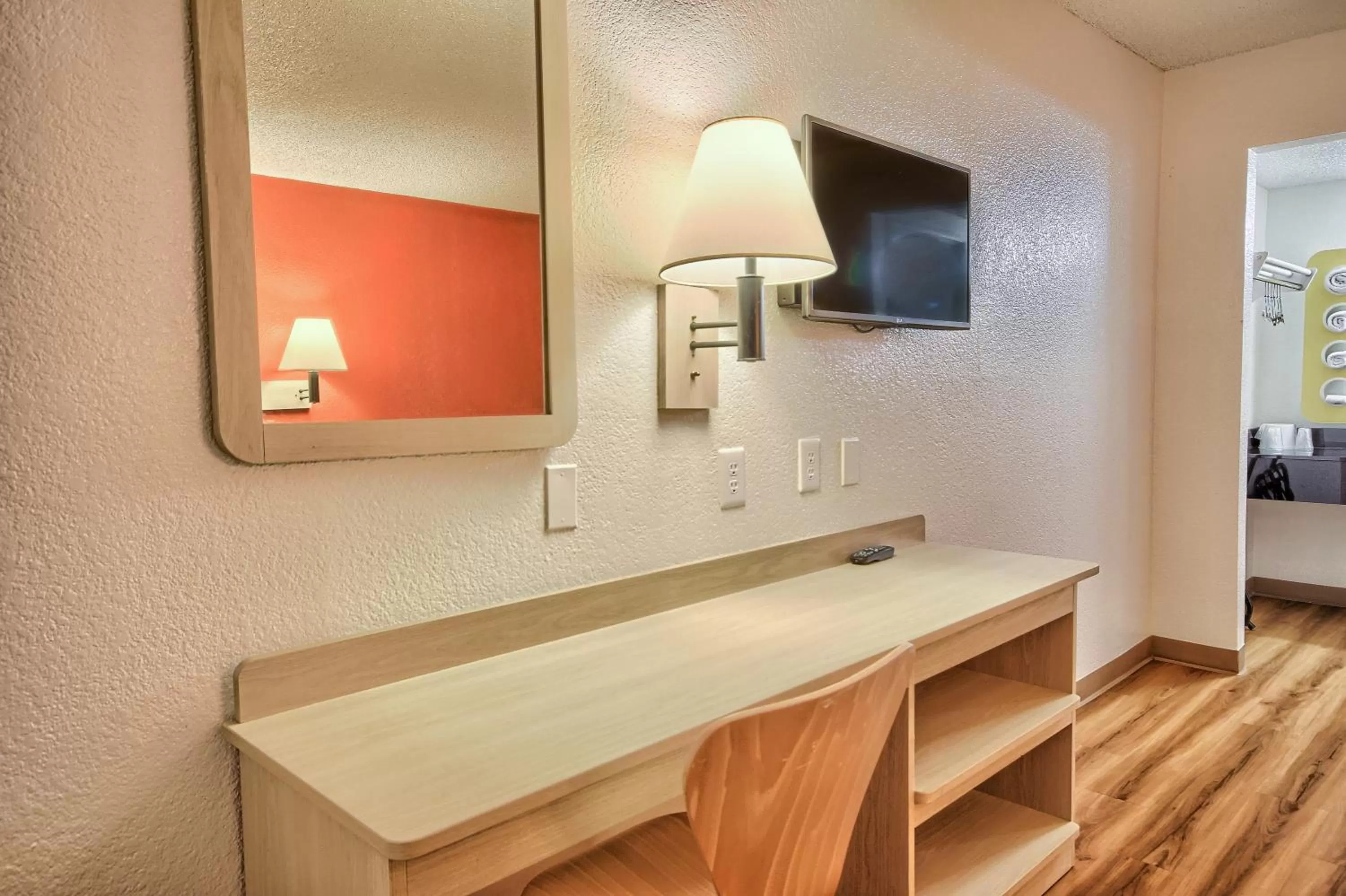 Bedroom in Motel 6-Fresno, CA - Blackstone South