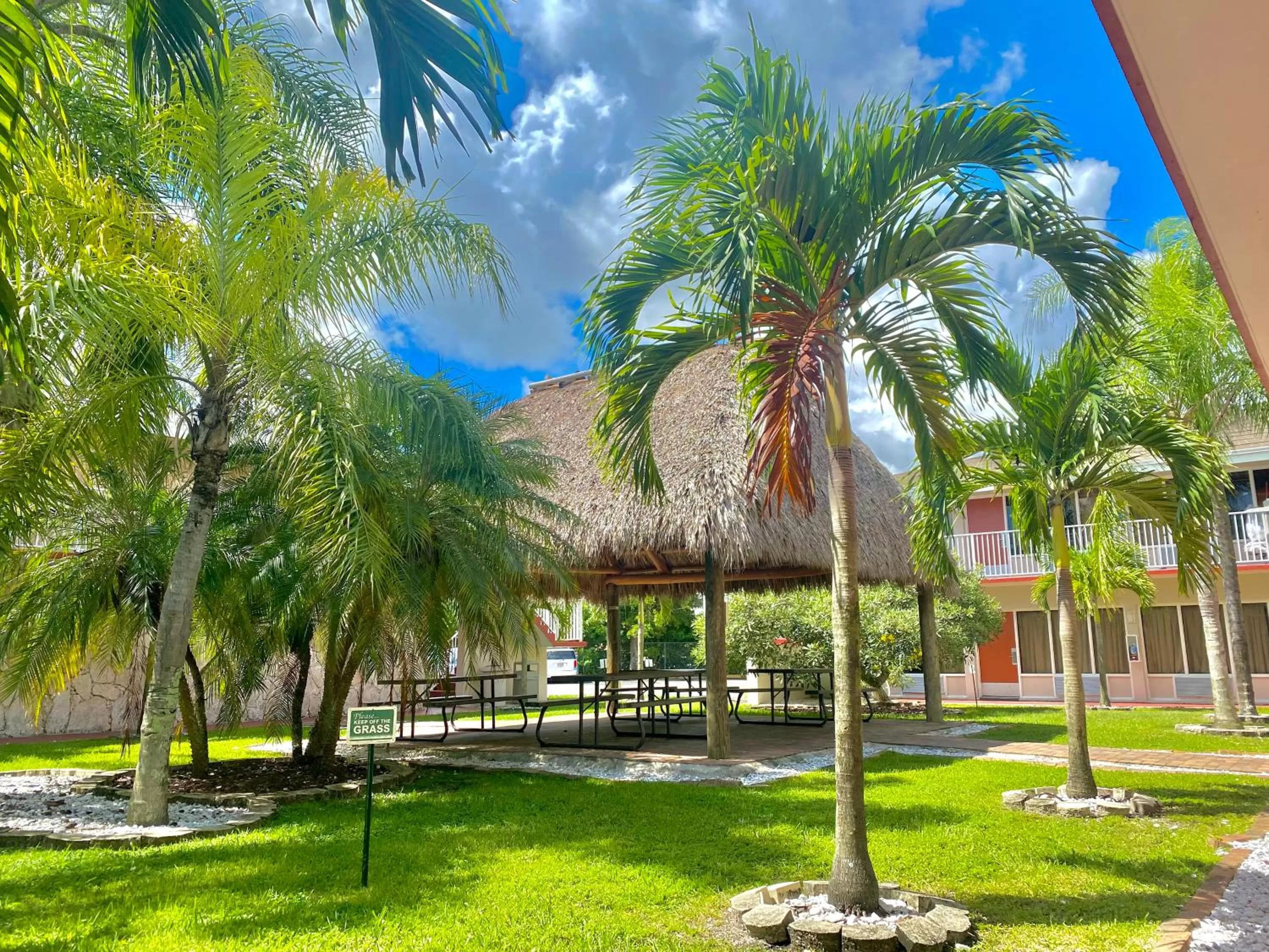 Garden in Garden Inn of Homestead