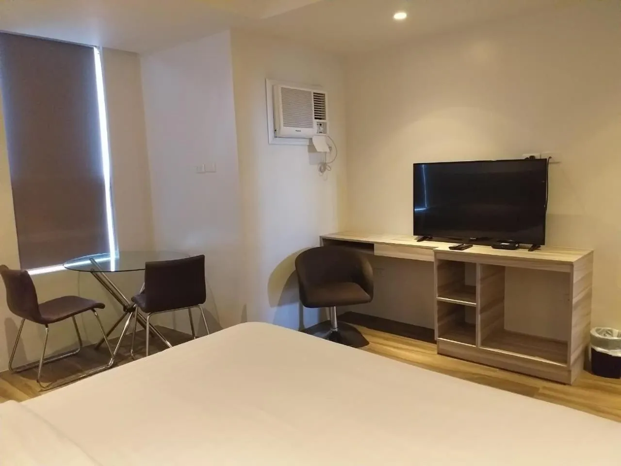 Bedroom, Bed in Mabolo Royal Hotel