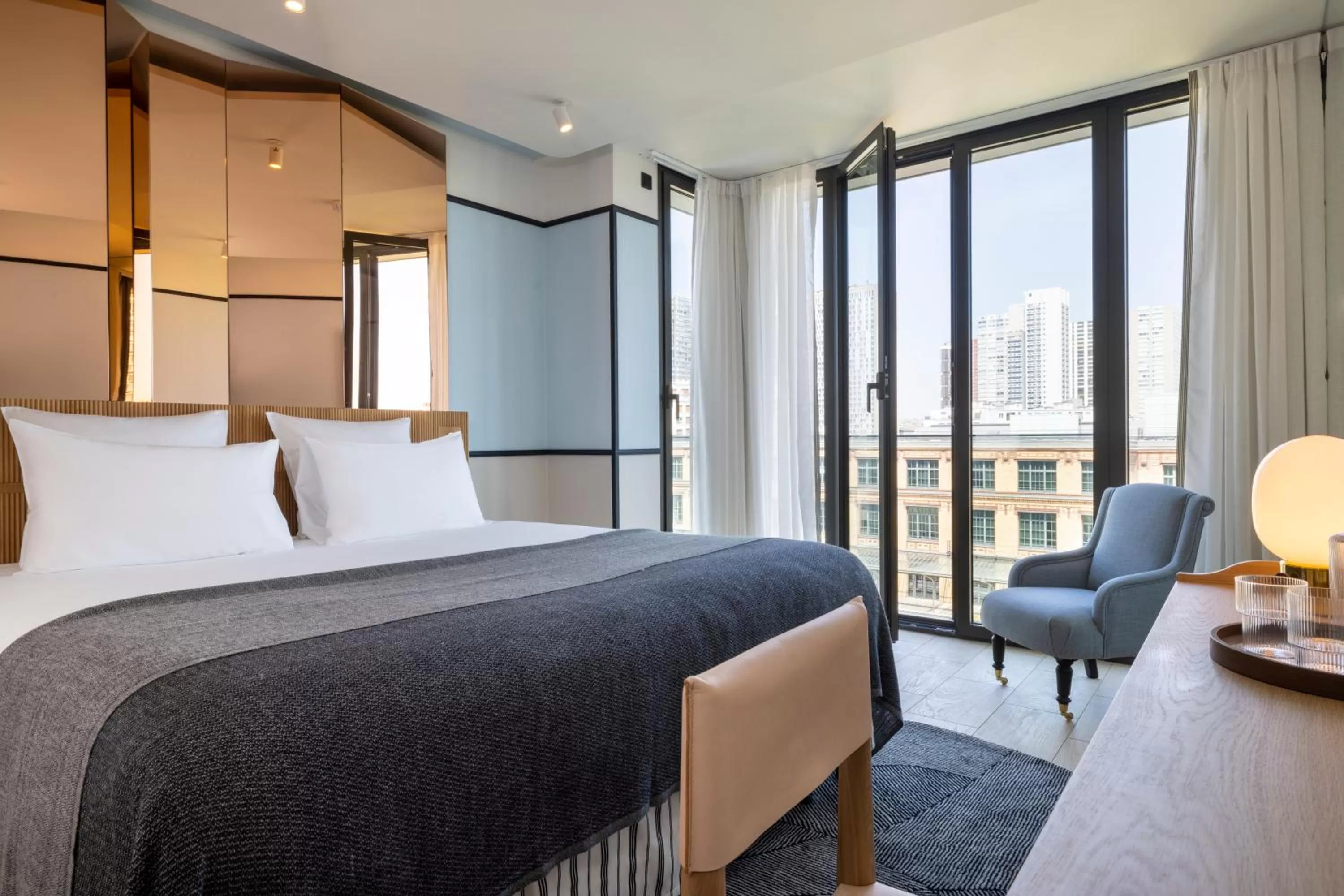 Photo of the whole room, Bed in Quinzerie hôtel