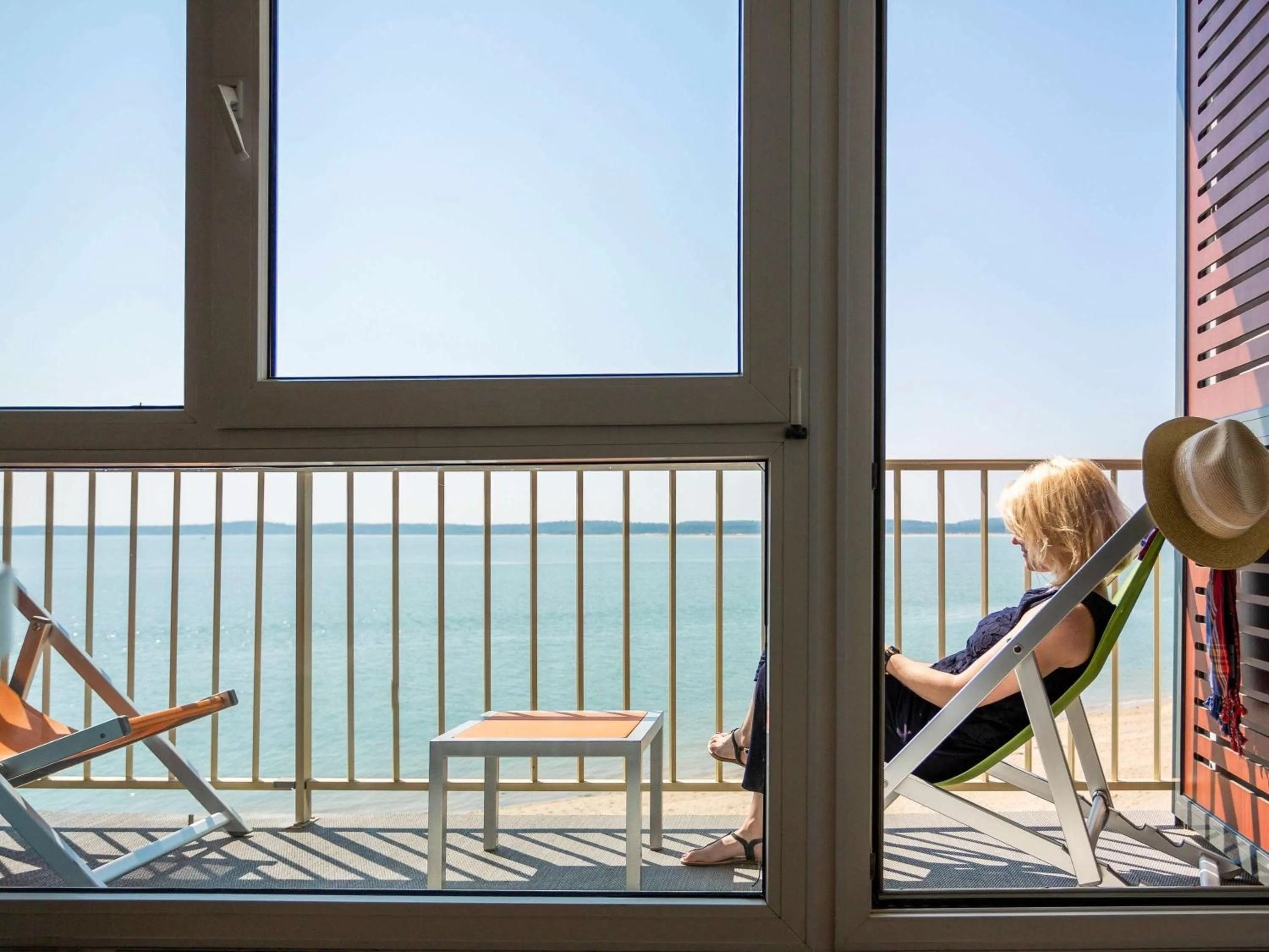 Bedroom, Balcony/Terrace in Novotel Thalassa Ile d'Oléron
