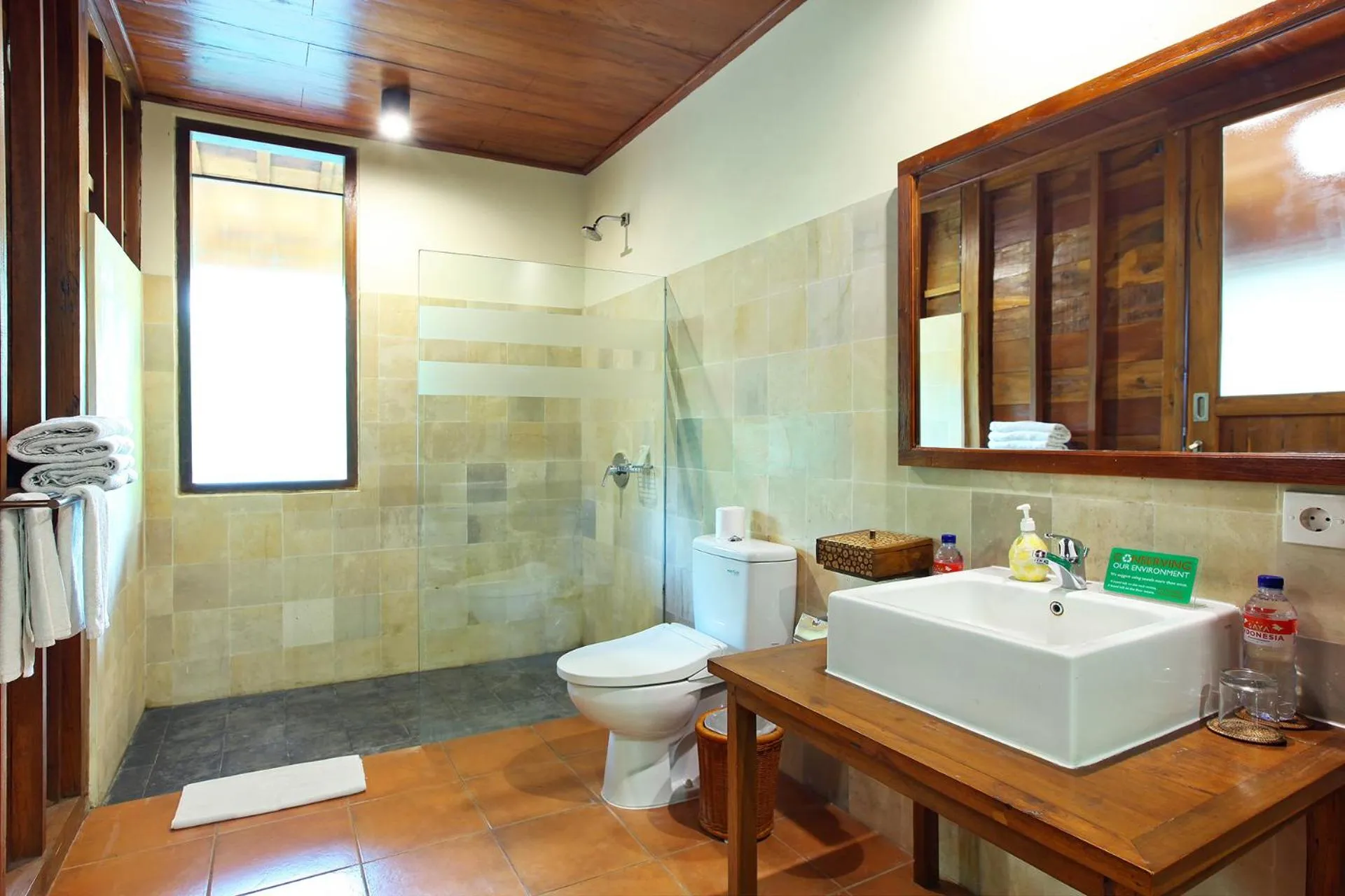 Shower in Ubud Heaven Sayan