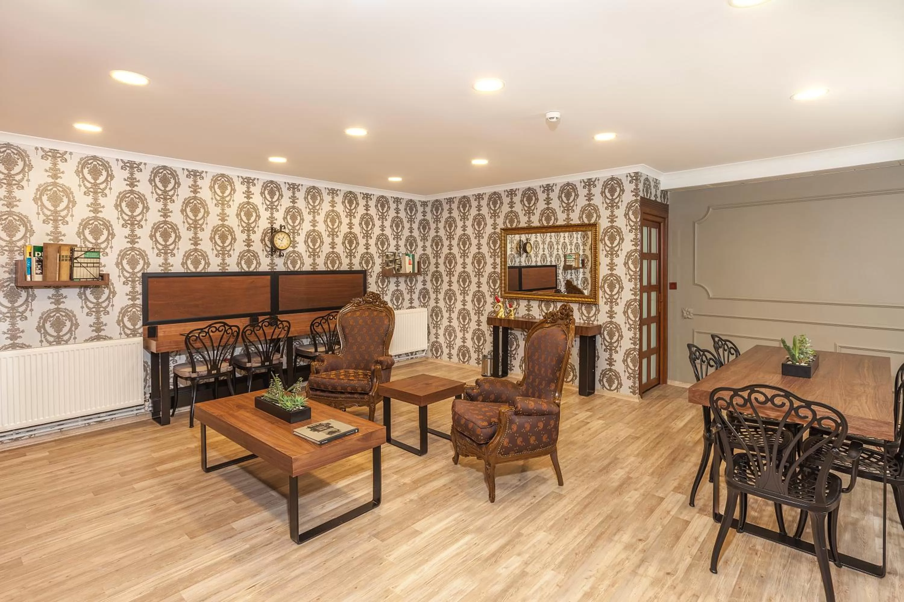 Library in Ferman Konak Hotel-Special Category