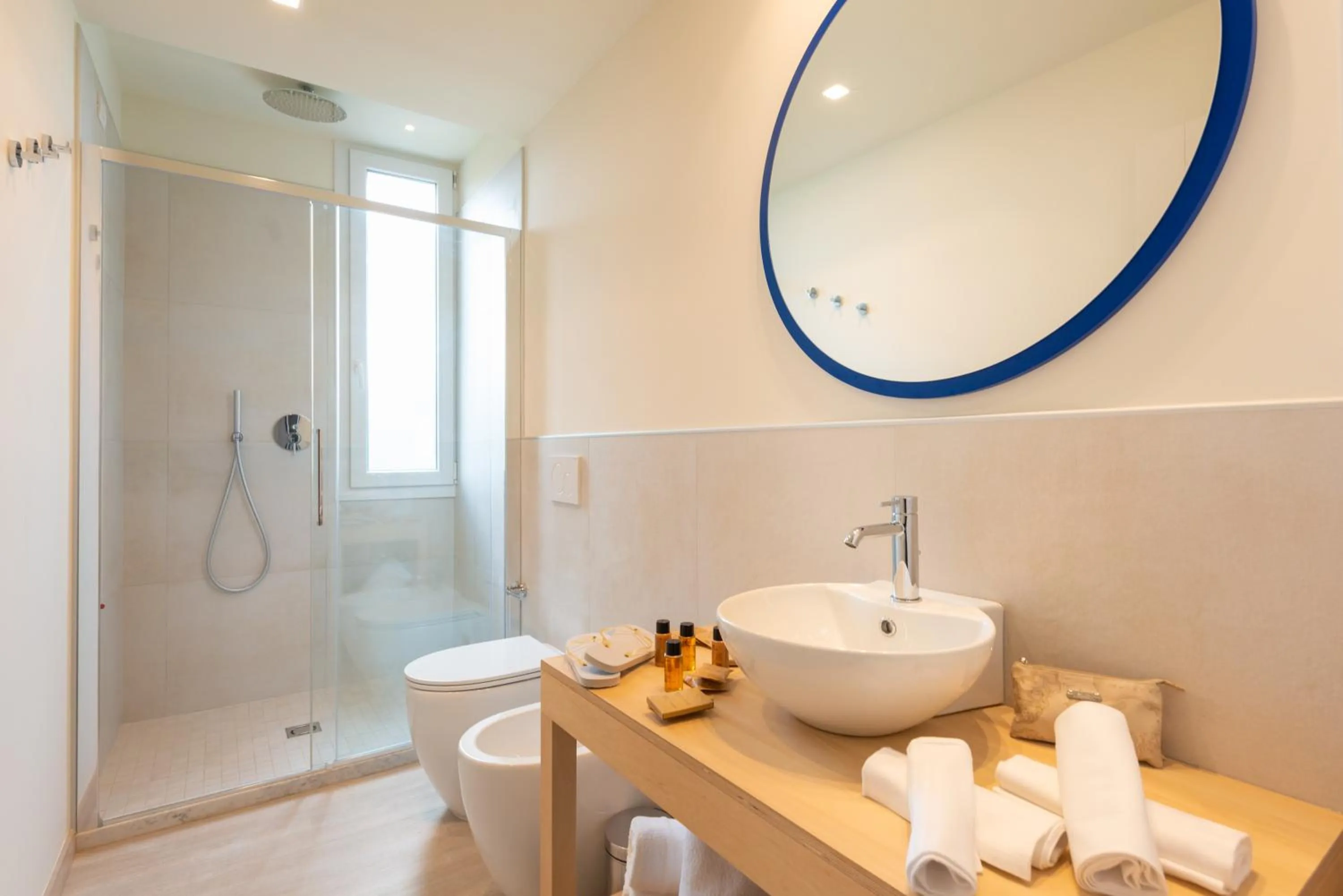 Shower in L'Alba Hotel