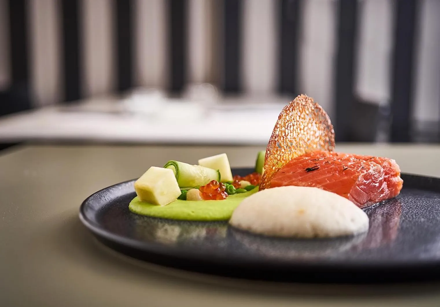 Restaurant/places to eat in Maison Nô - Hôtel et Rooftop