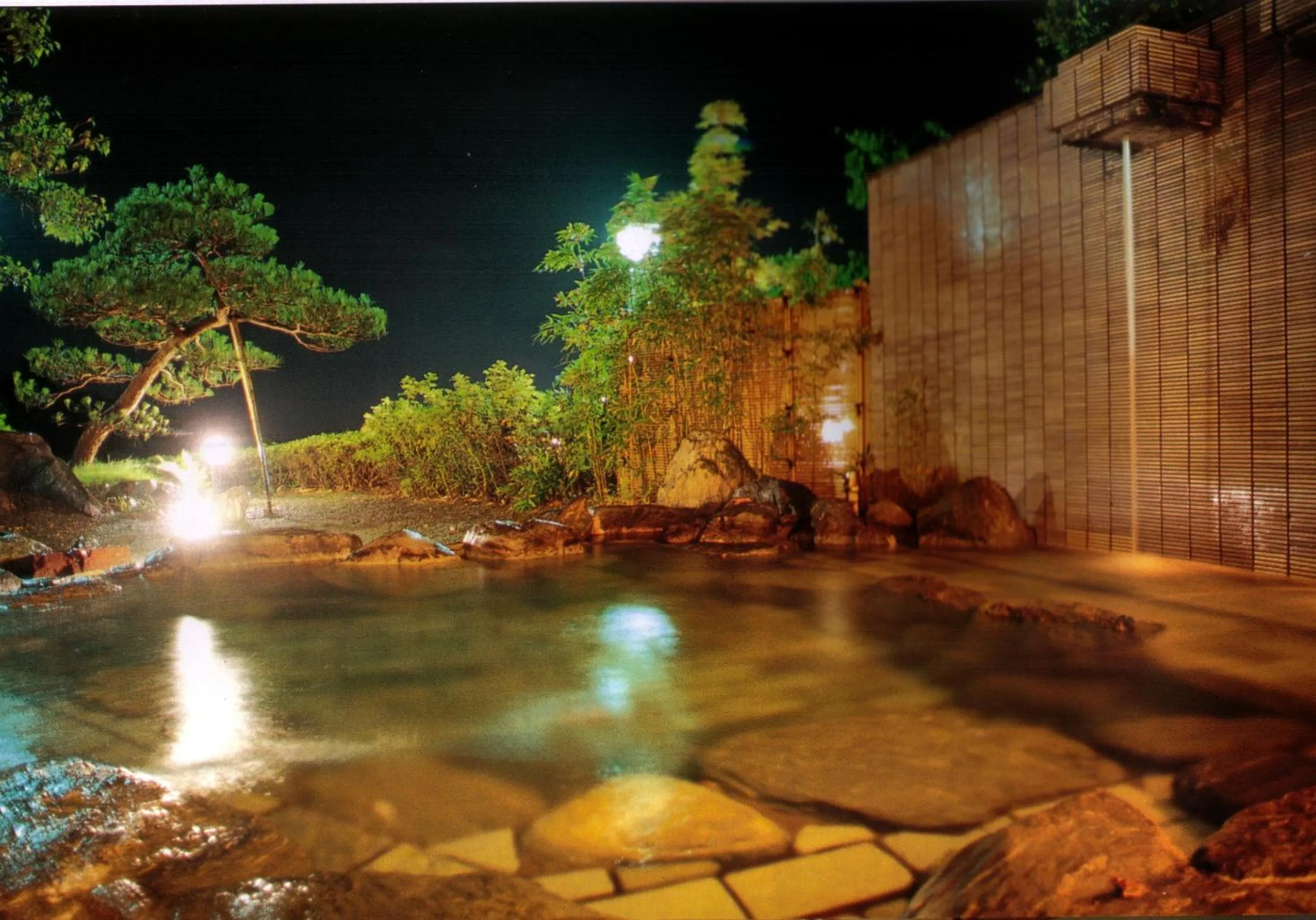 Hot Tub in Eihokaku