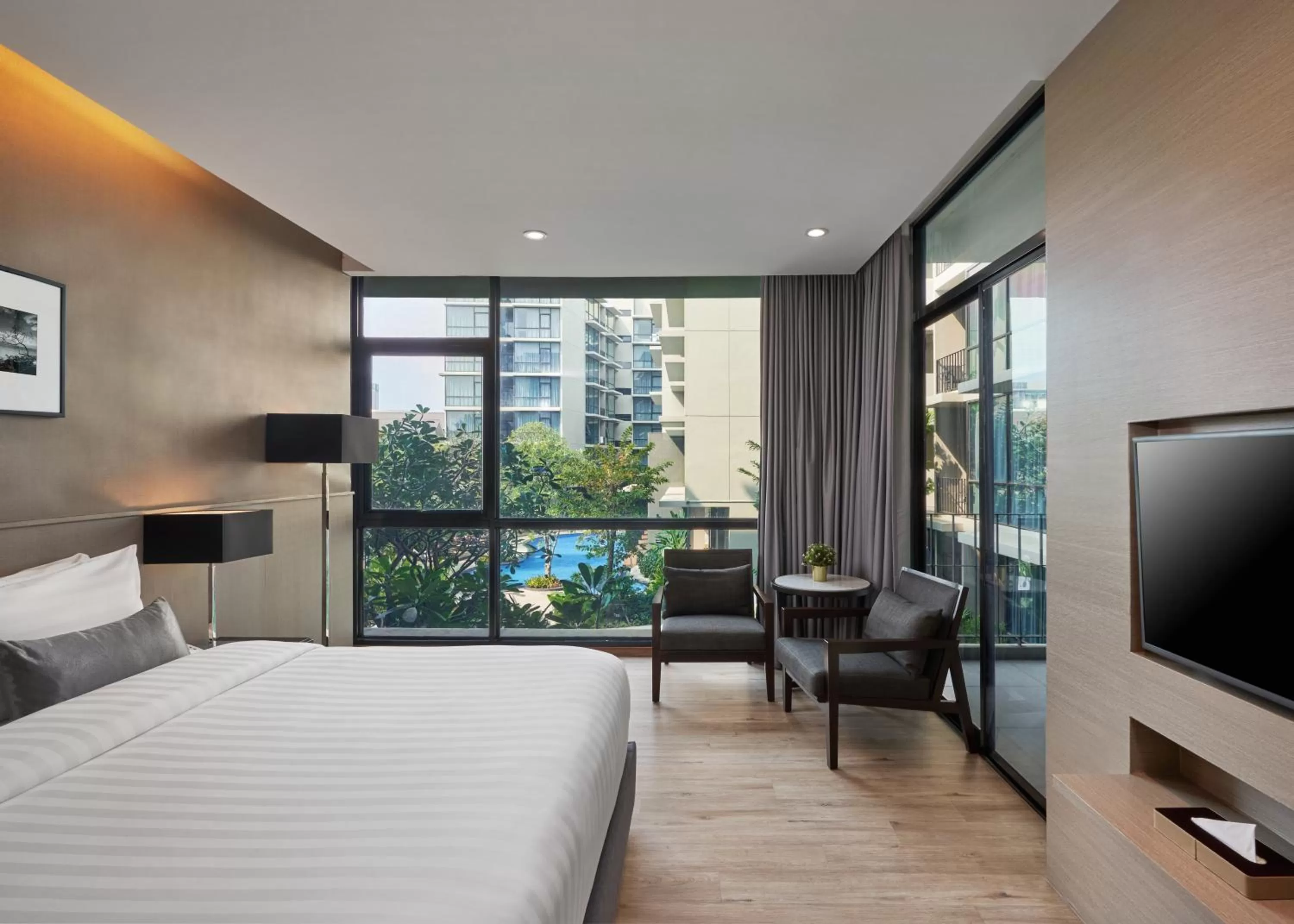 Bed in Altera Hotel and Residence by At Mind