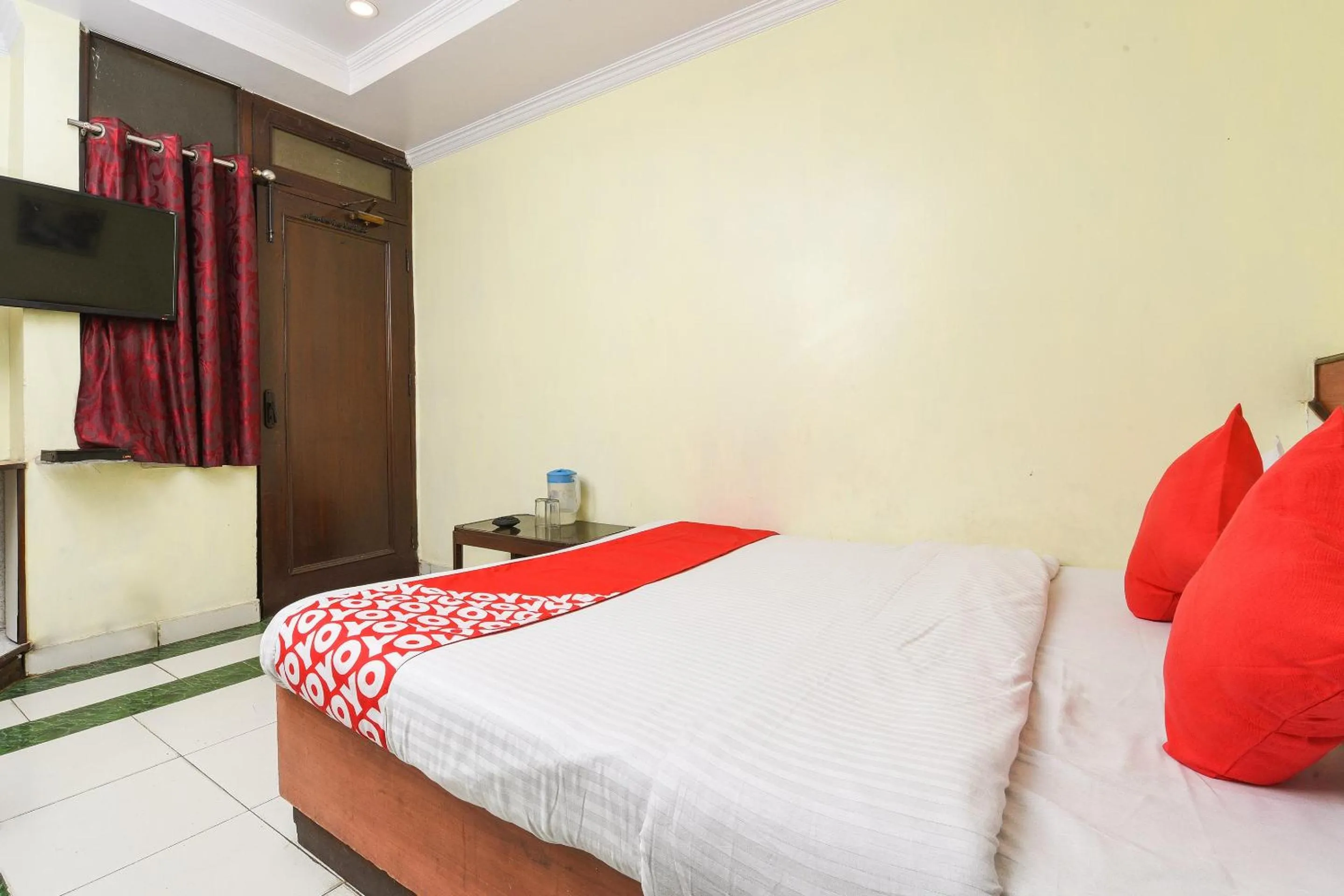 Bedroom in Hotel O City Palace