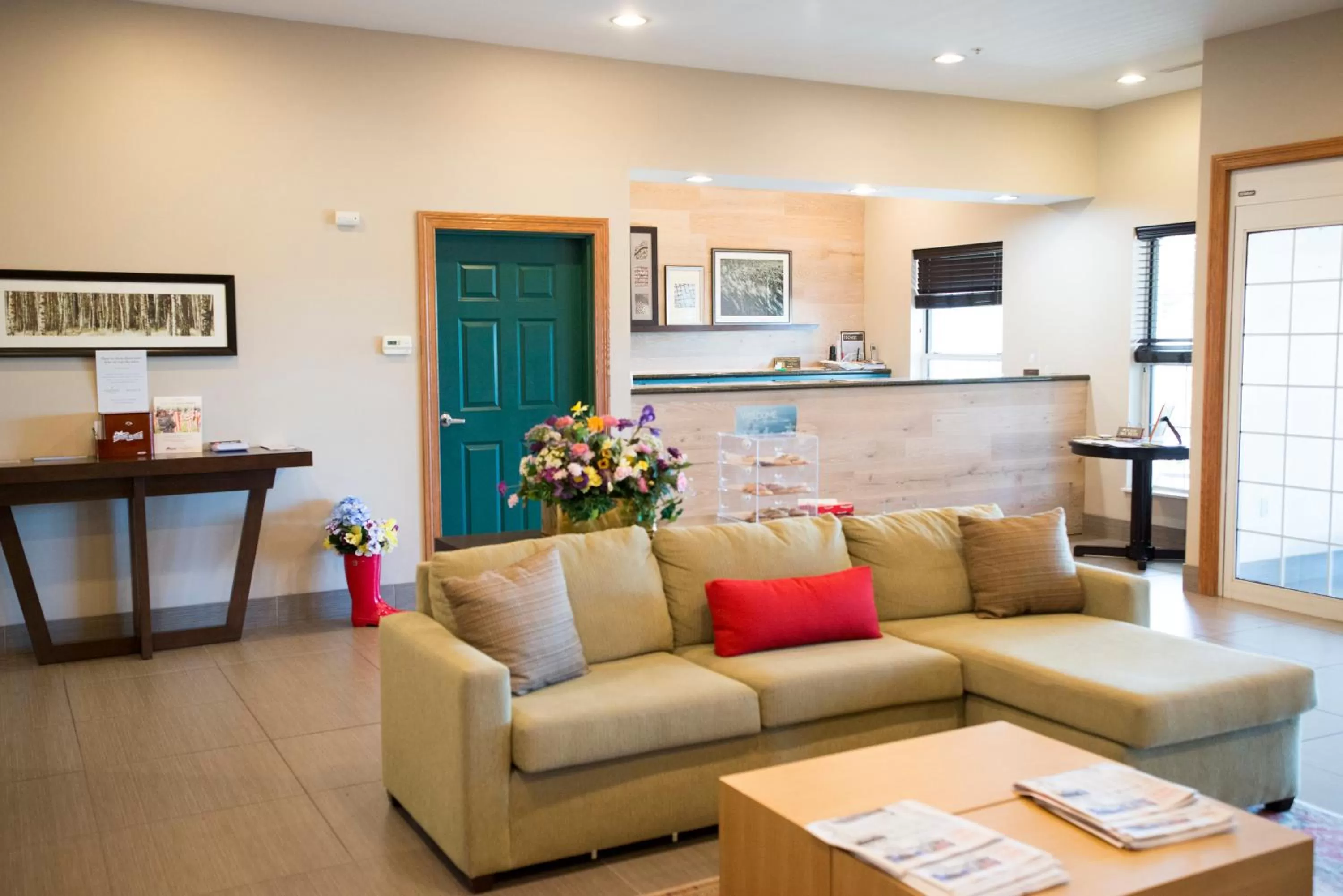 Lobby or reception in Country Inn & Suites by Radisson, Effingham, IL