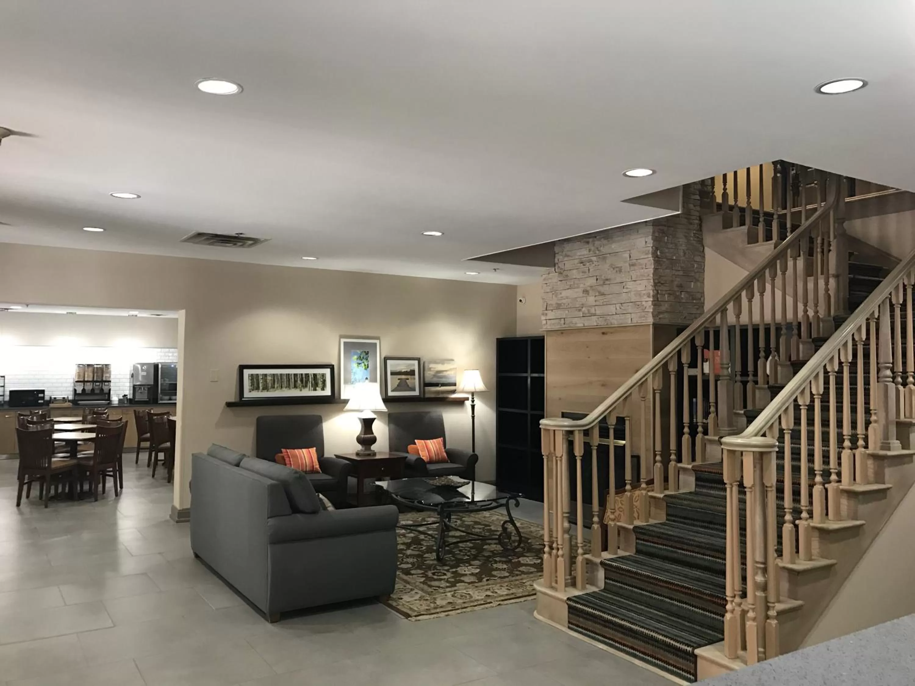 Lobby or reception in Country Inn & Suites by Radisson, Dalton, GA