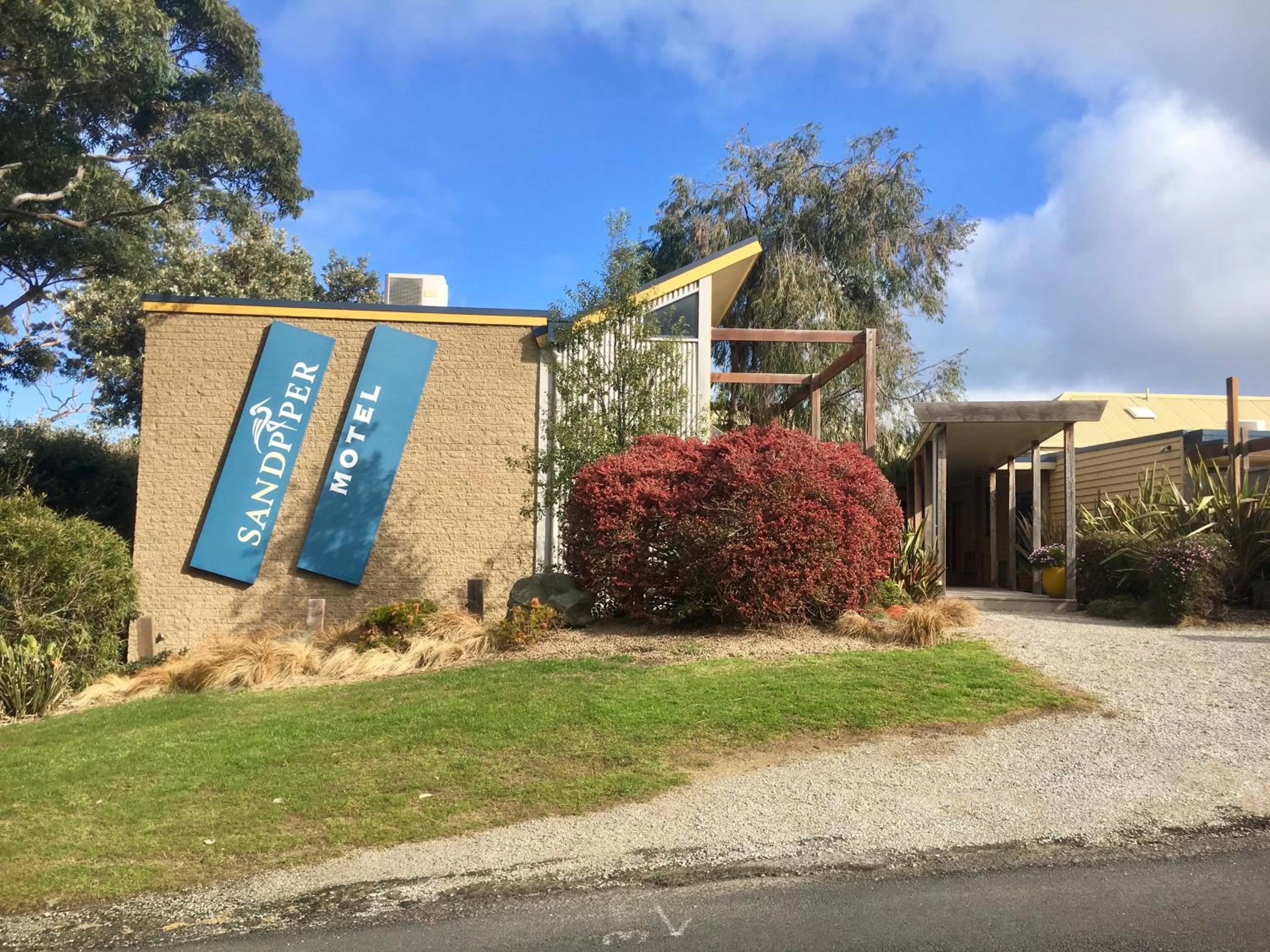 Facade/entrance in Sandpiper Motel Apollo Bay