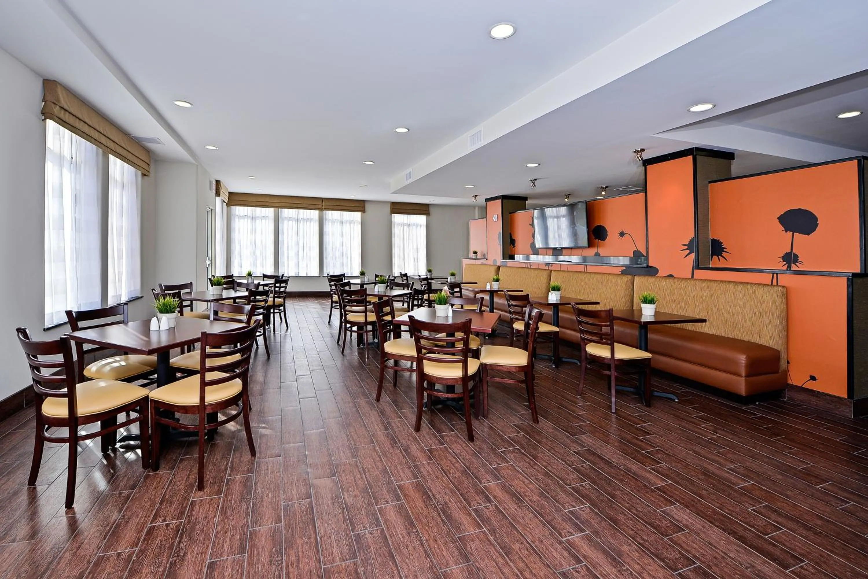 Restaurant/places to eat in Sleep Inn & Suites Austin – Tech Center