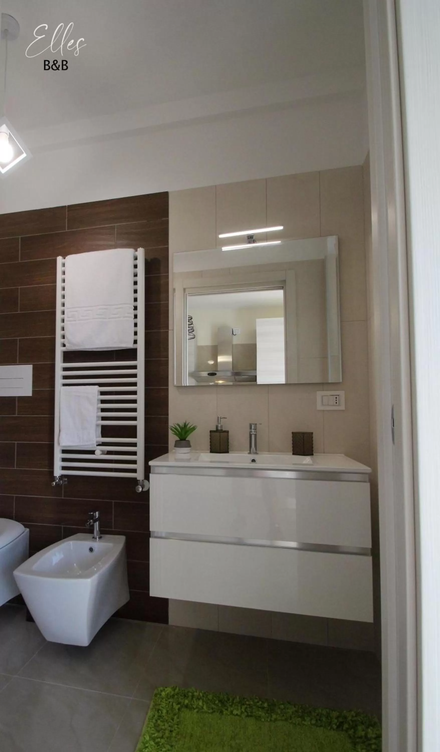 Bathroom in B&B Elles con parcheggio interno
