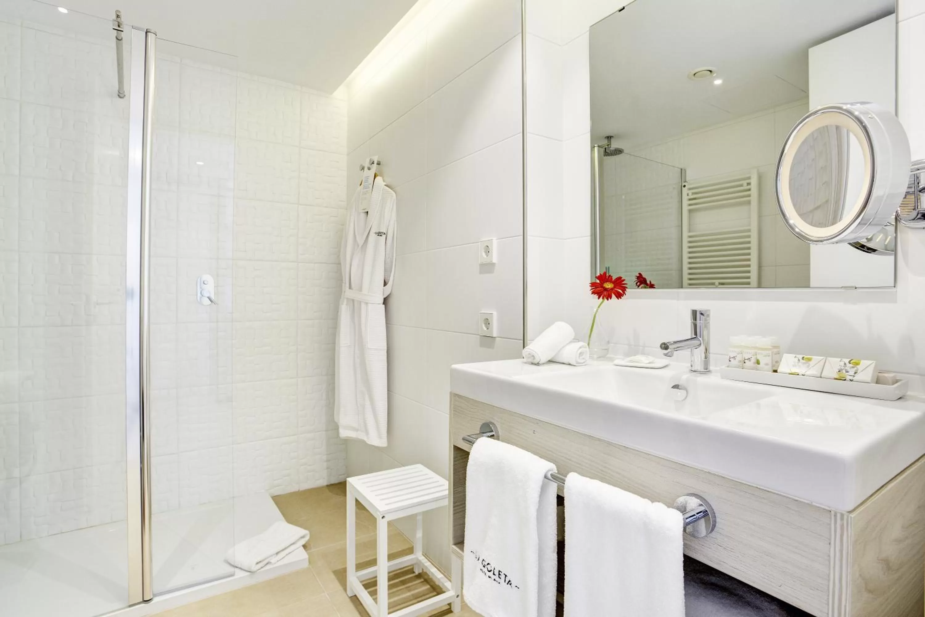 Shower in La Goleta Hotel de Mar - Adults Only