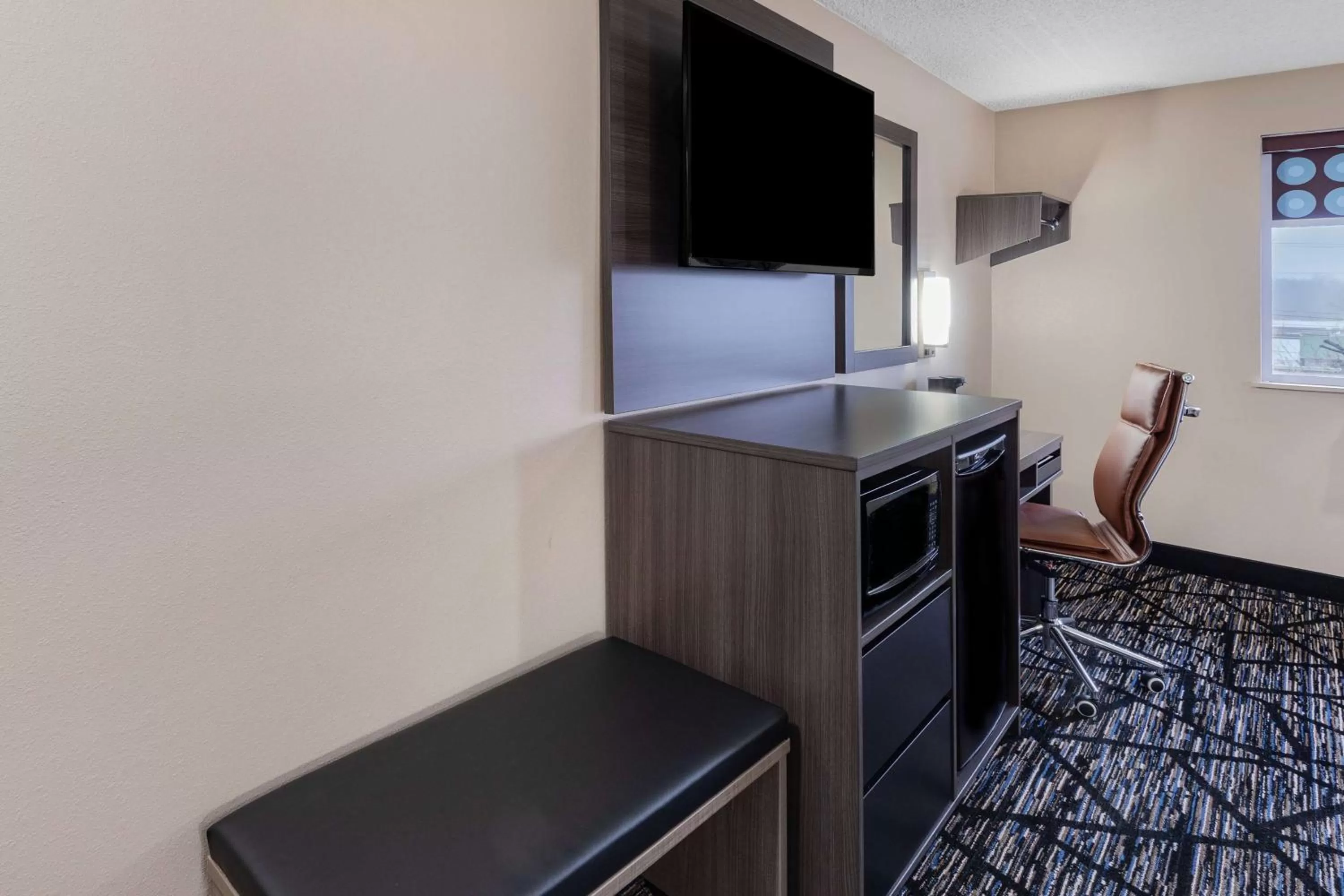 Photo of the whole room in Super 8 by Wyndham Charlottesville