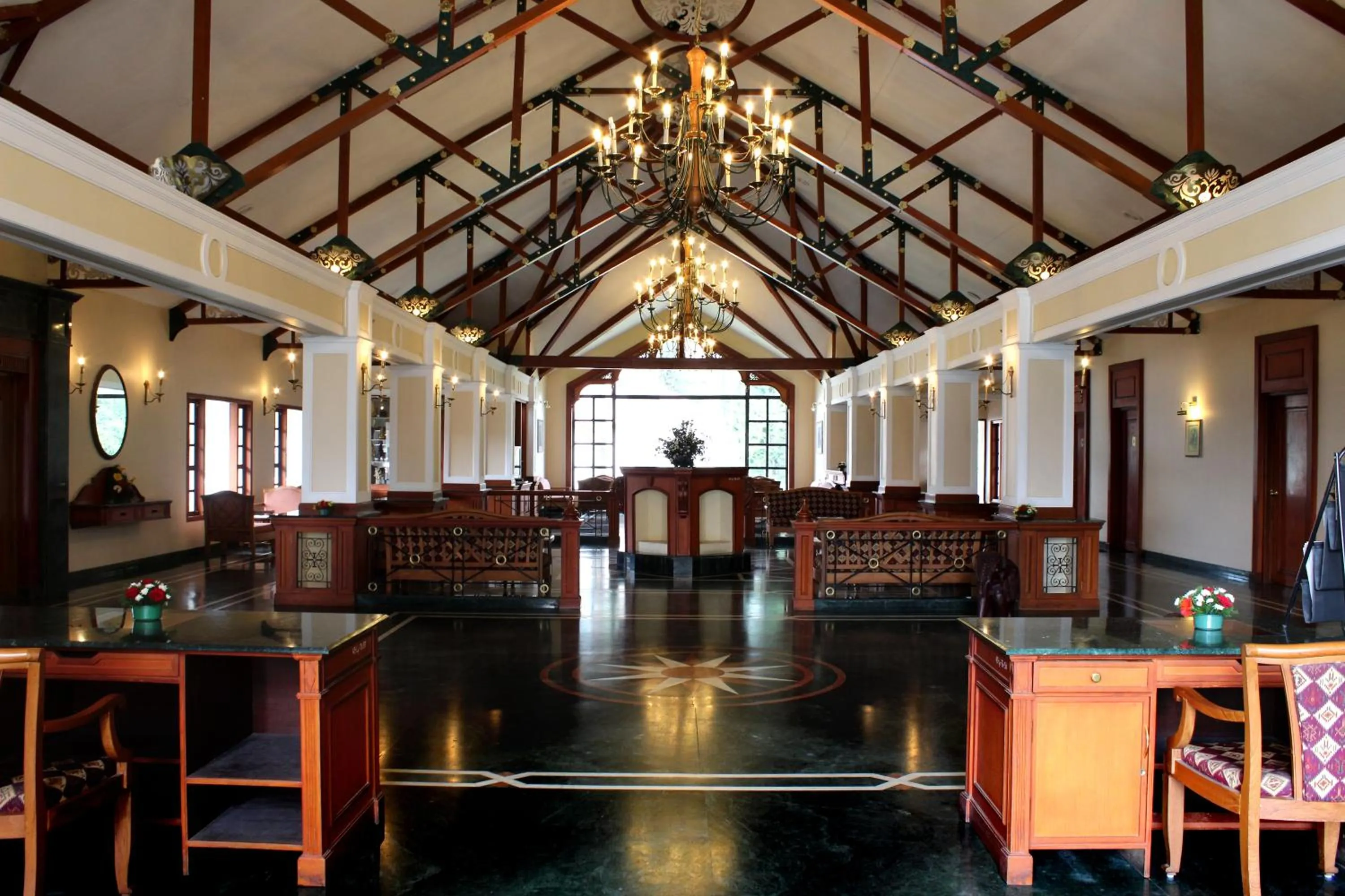 Restaurant/places to eat in KTDC Tea county