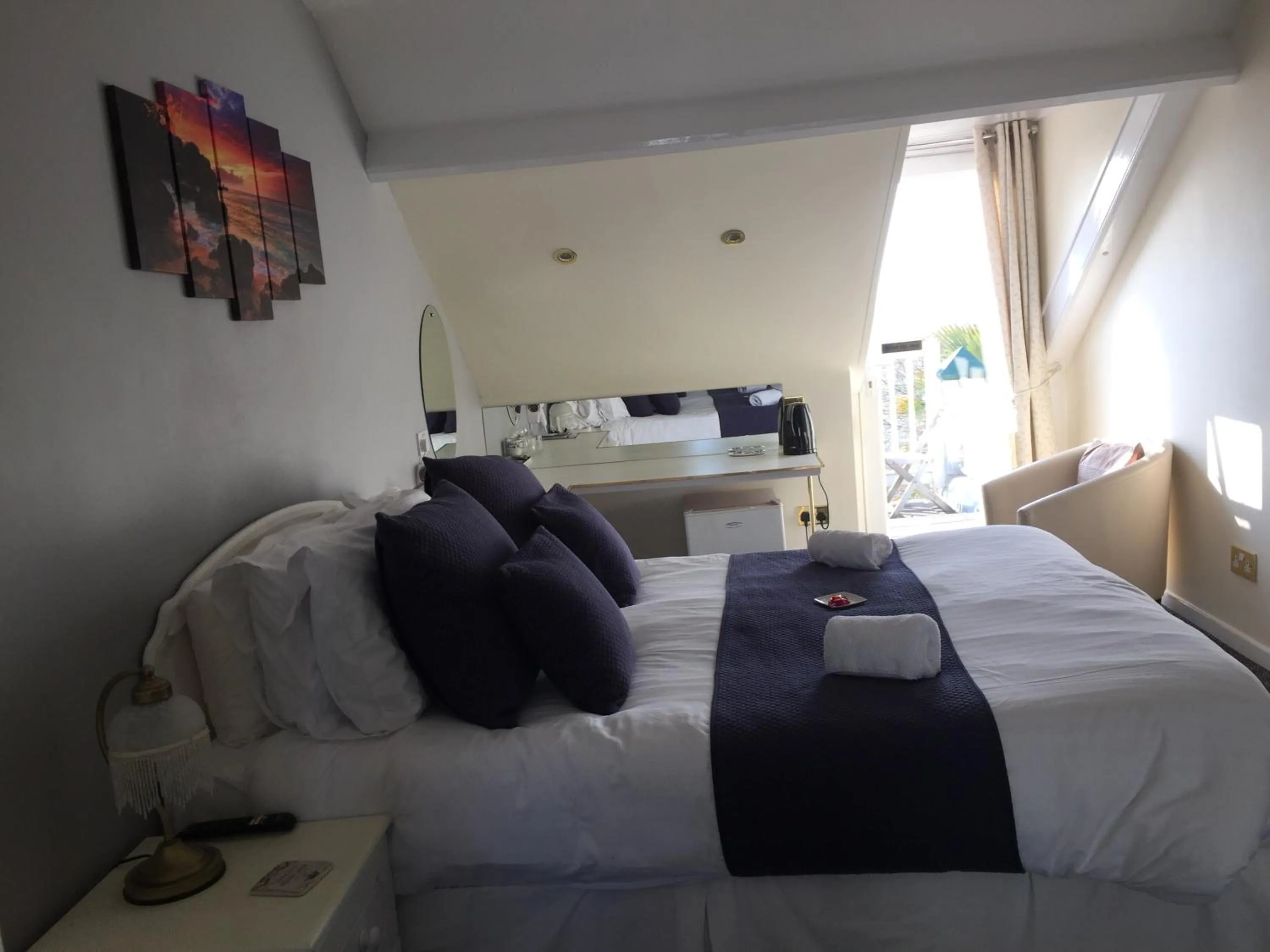 Bedroom, Bed in Poltair Guest House