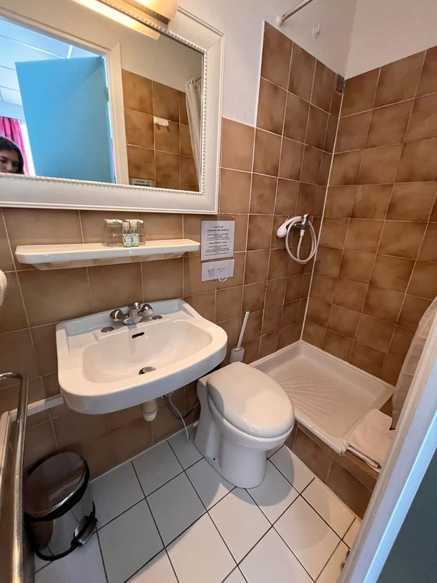 Bathroom in Azurene Royal Hotel