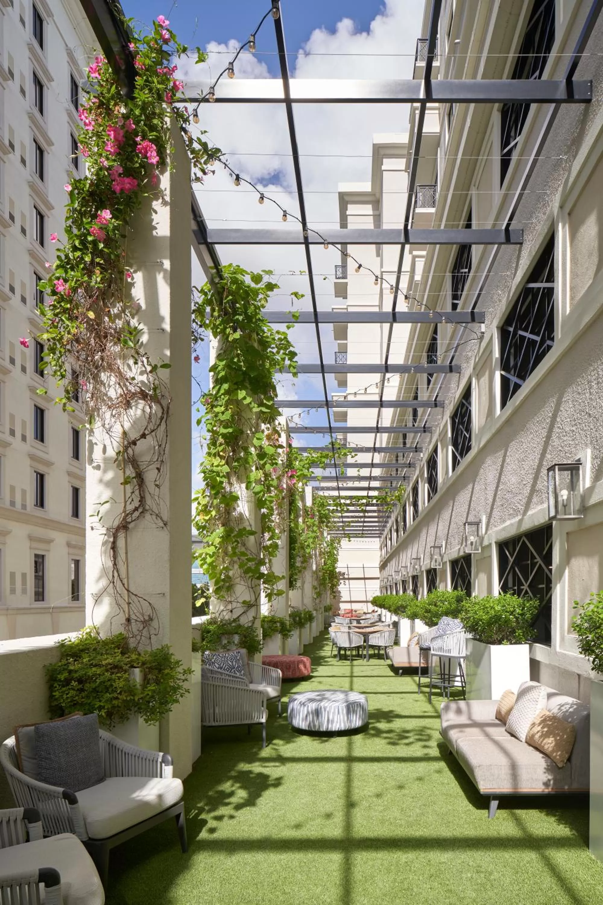 Balcony/Terrace in THesis Hotel Miami Coral Gables, Curio Collection by Hilton