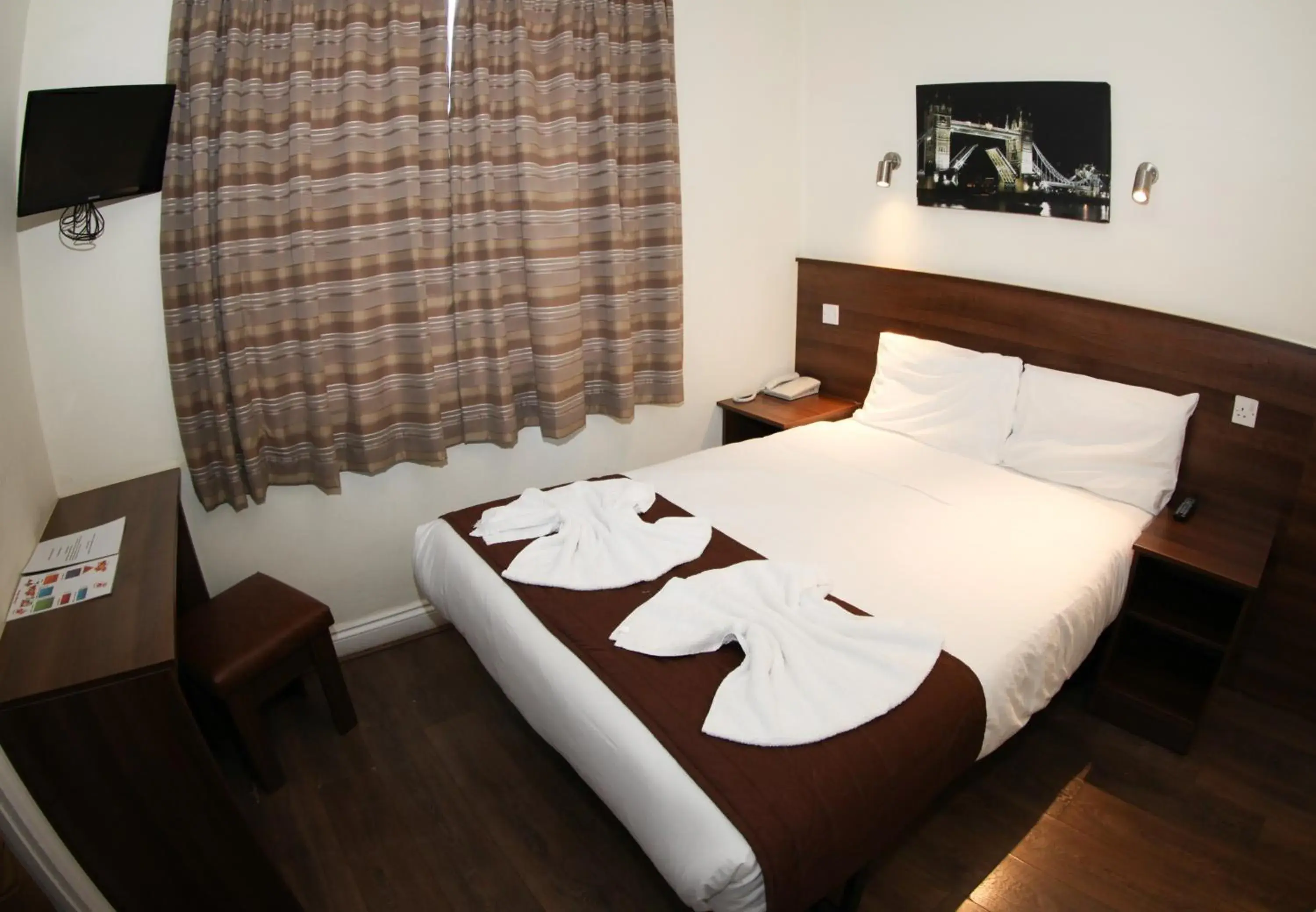 Double Room in Ascot Hyde Park Hotel Double Room in Ascot Hyde Park Hotel