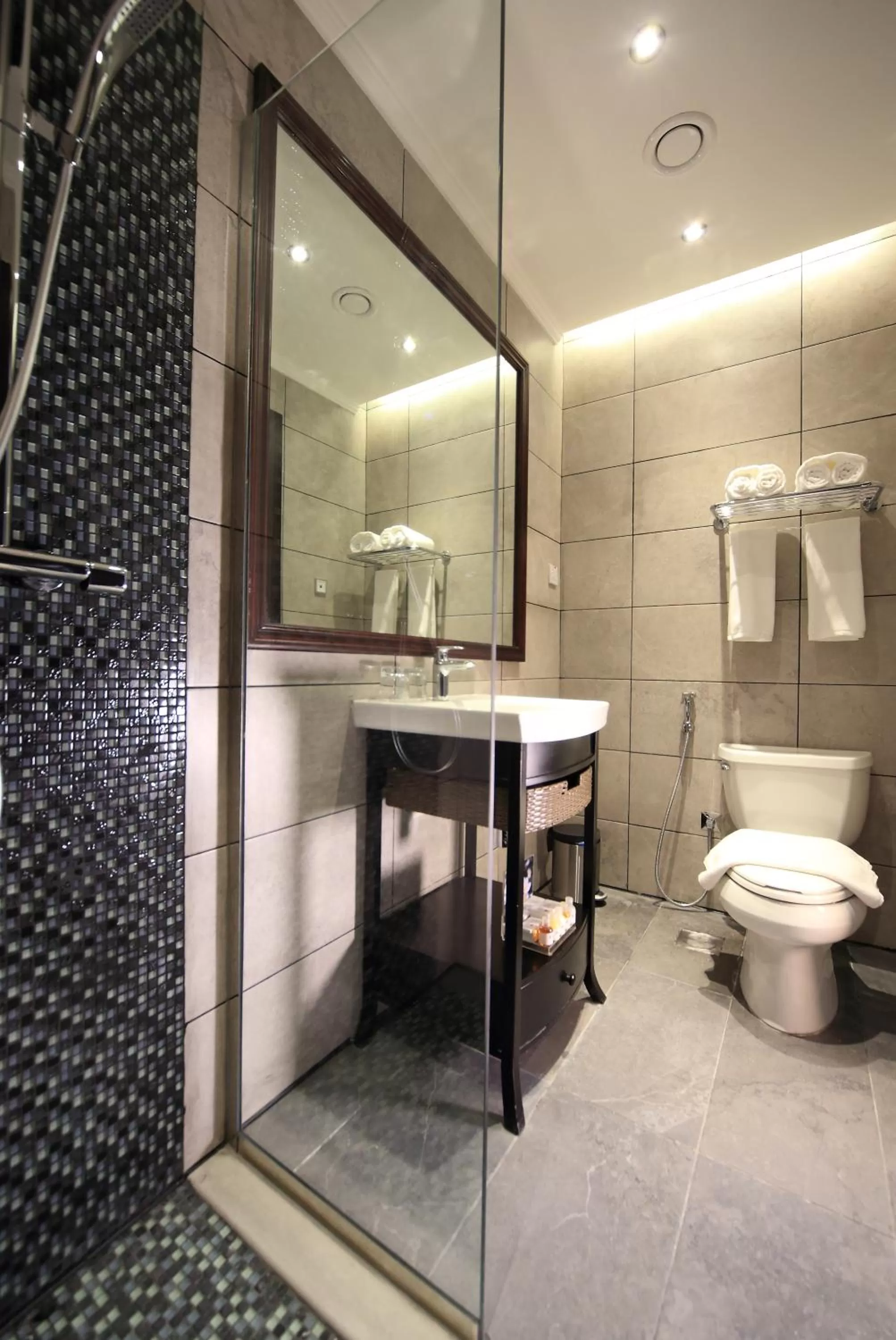 Bathroom in Best Western Plus Fursan