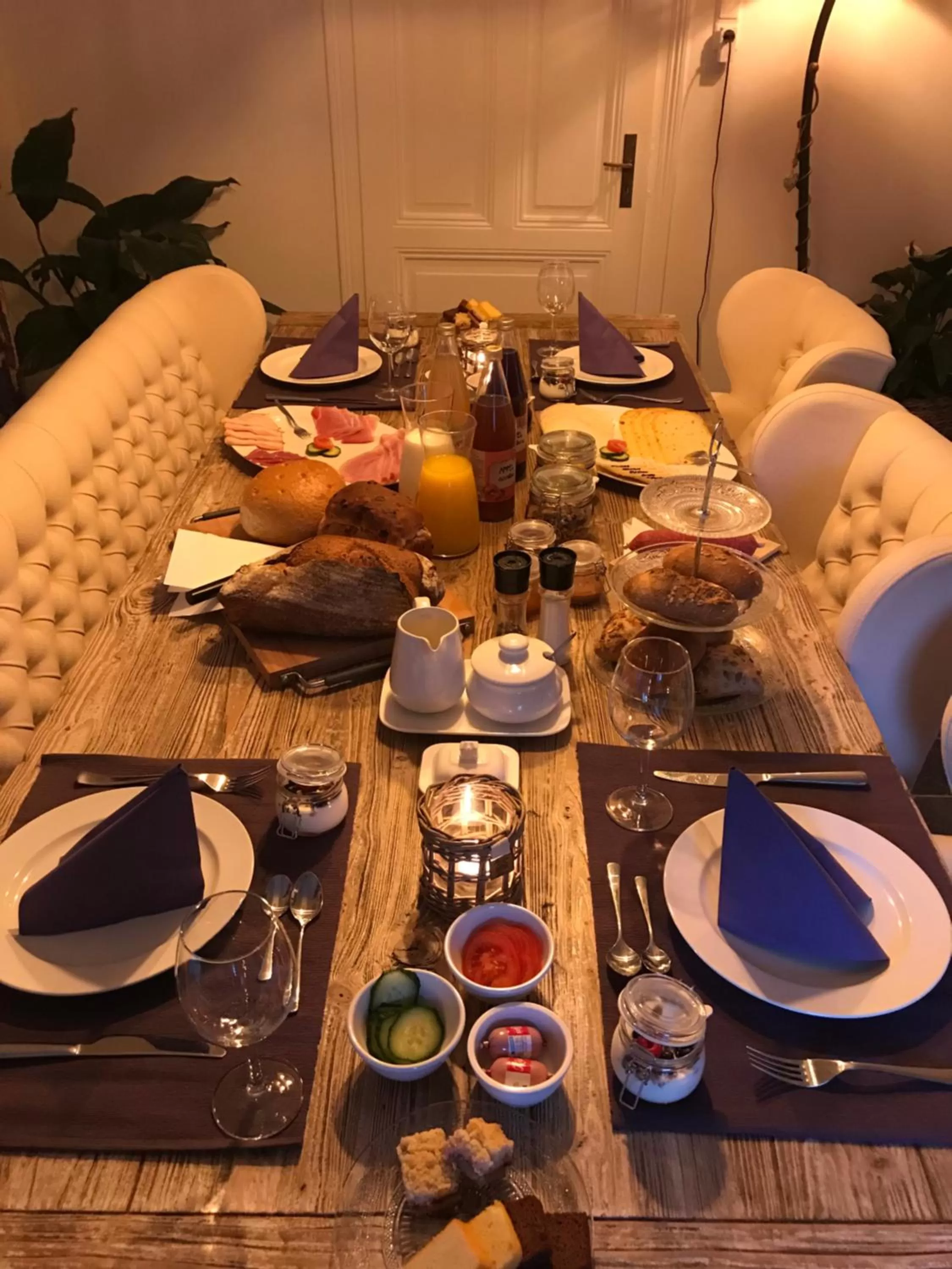 Continental breakfast, Restaurant/Places to Eat in B&B Holset70