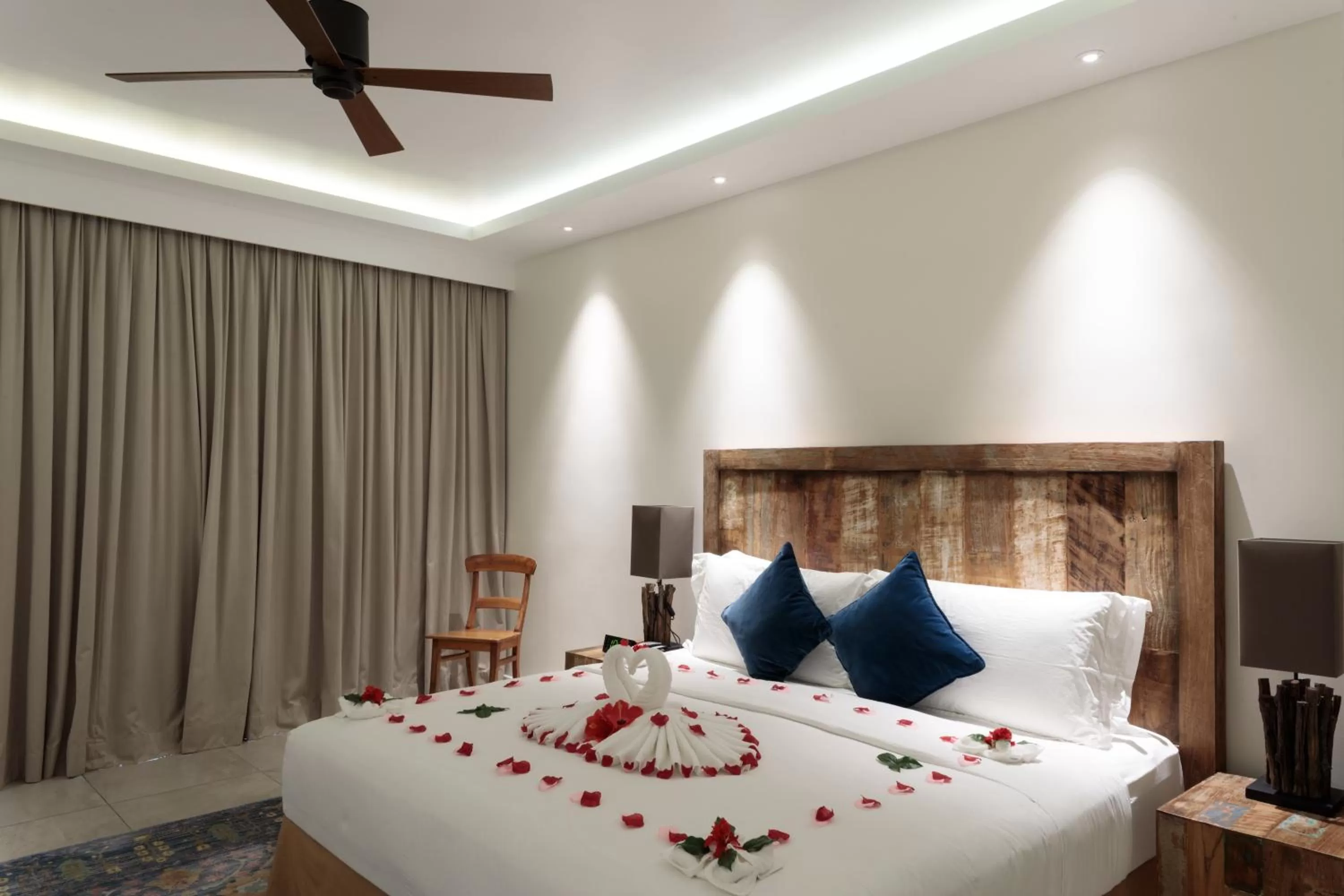 Bed in Cove Resort Palau
